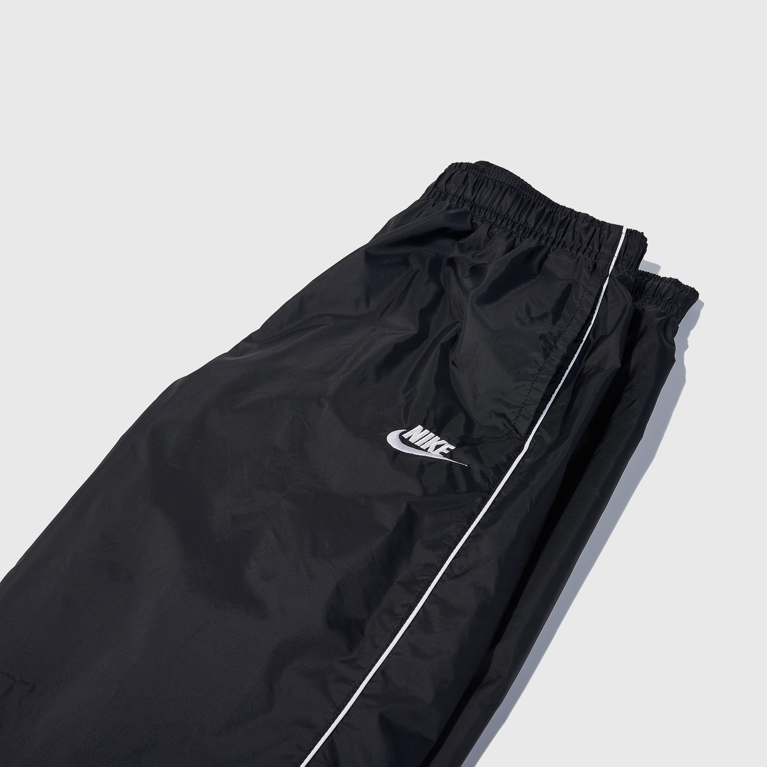 Nike Sportswear Woven Suit Basic BV3030 010 footballstore