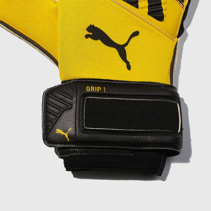 Перчатки вратарские Puma One Grip 1 RC 04165102