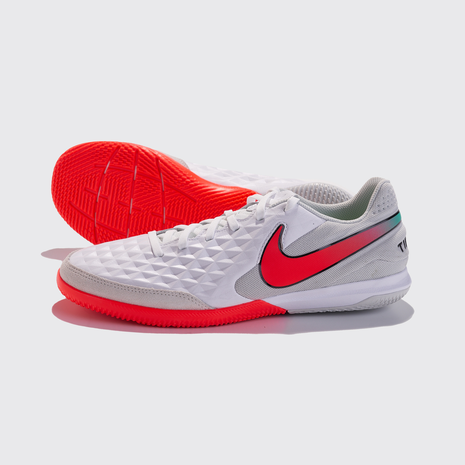 Футзалки Nike Legend 8 Academy IC AT6099-163