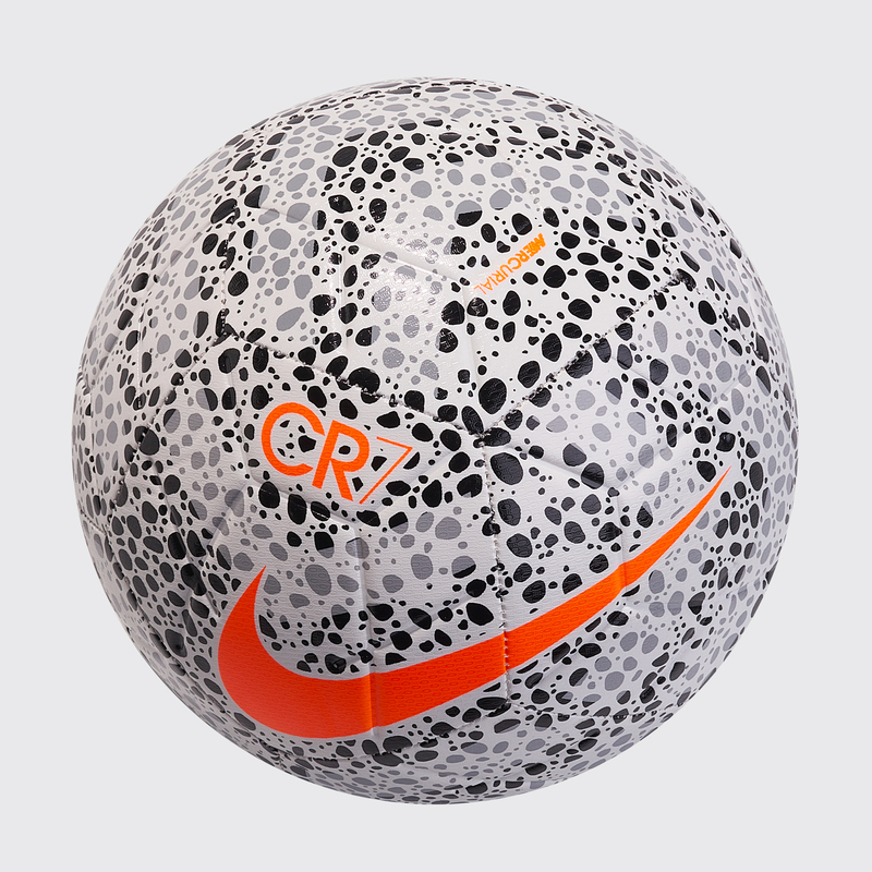 Футбольный мяч Nike CR7 Strike CQ7432-100