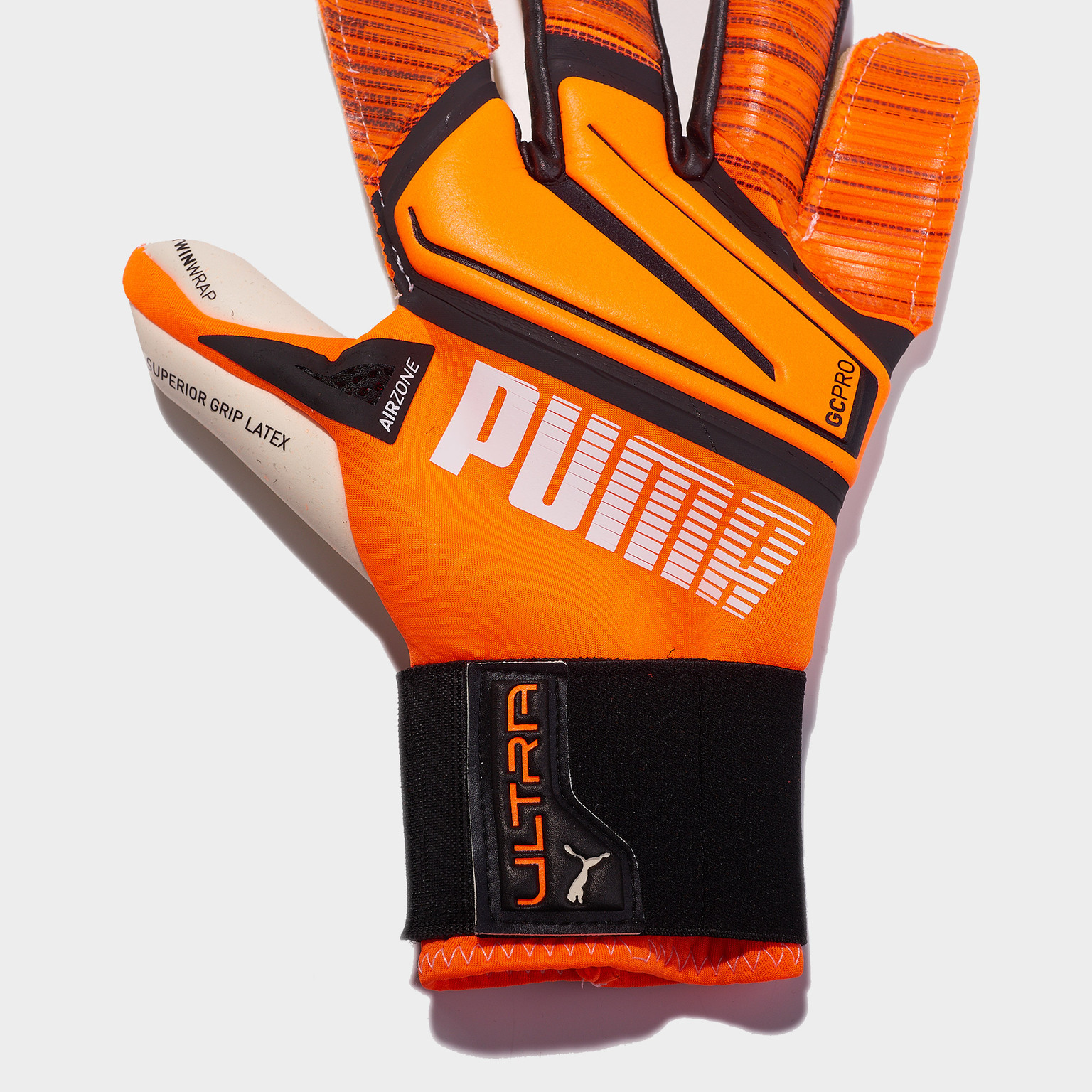 Перчатки вратарские Puma Ultra Grip 1 Hybrid Pro 04169601