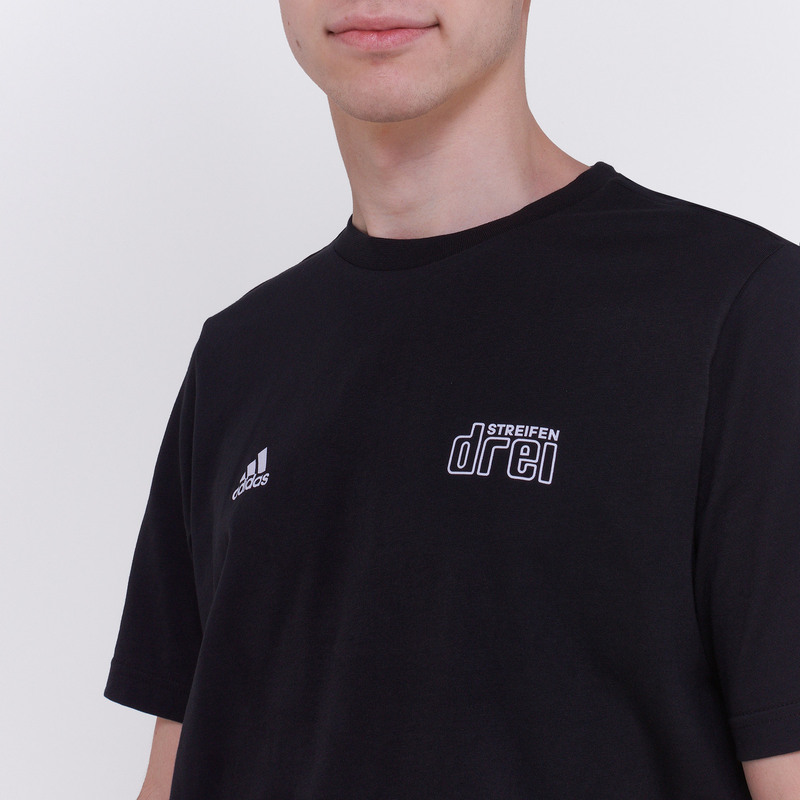 Футболка хлопковая Adidas Video Game Number GE4691