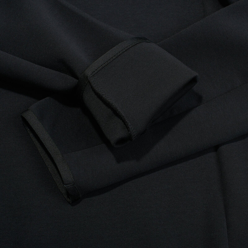 Свитшот Nike Tech Fleece Crew CU4505-010