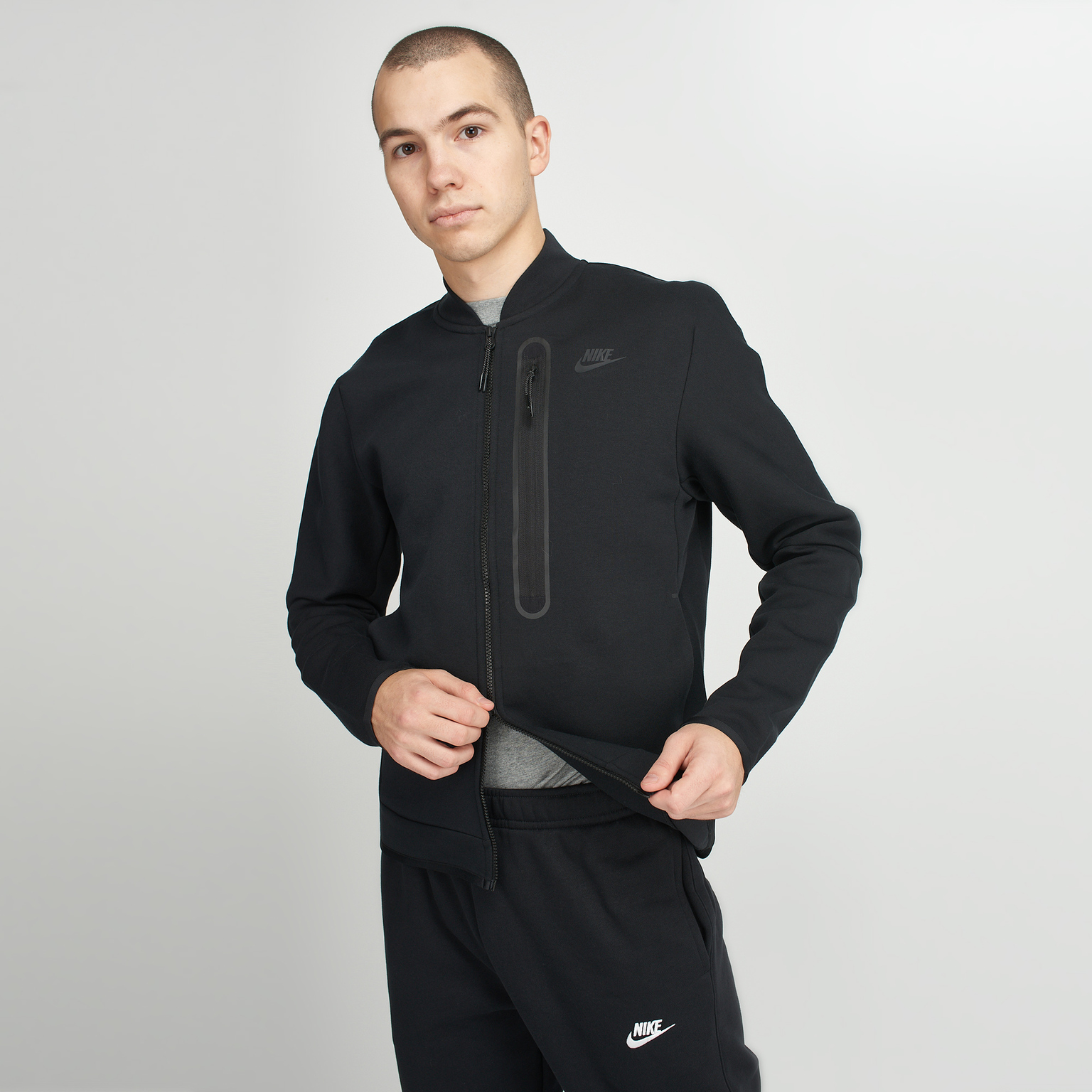 Куртка Nike Tech Fleece Bomber CZ1797-010