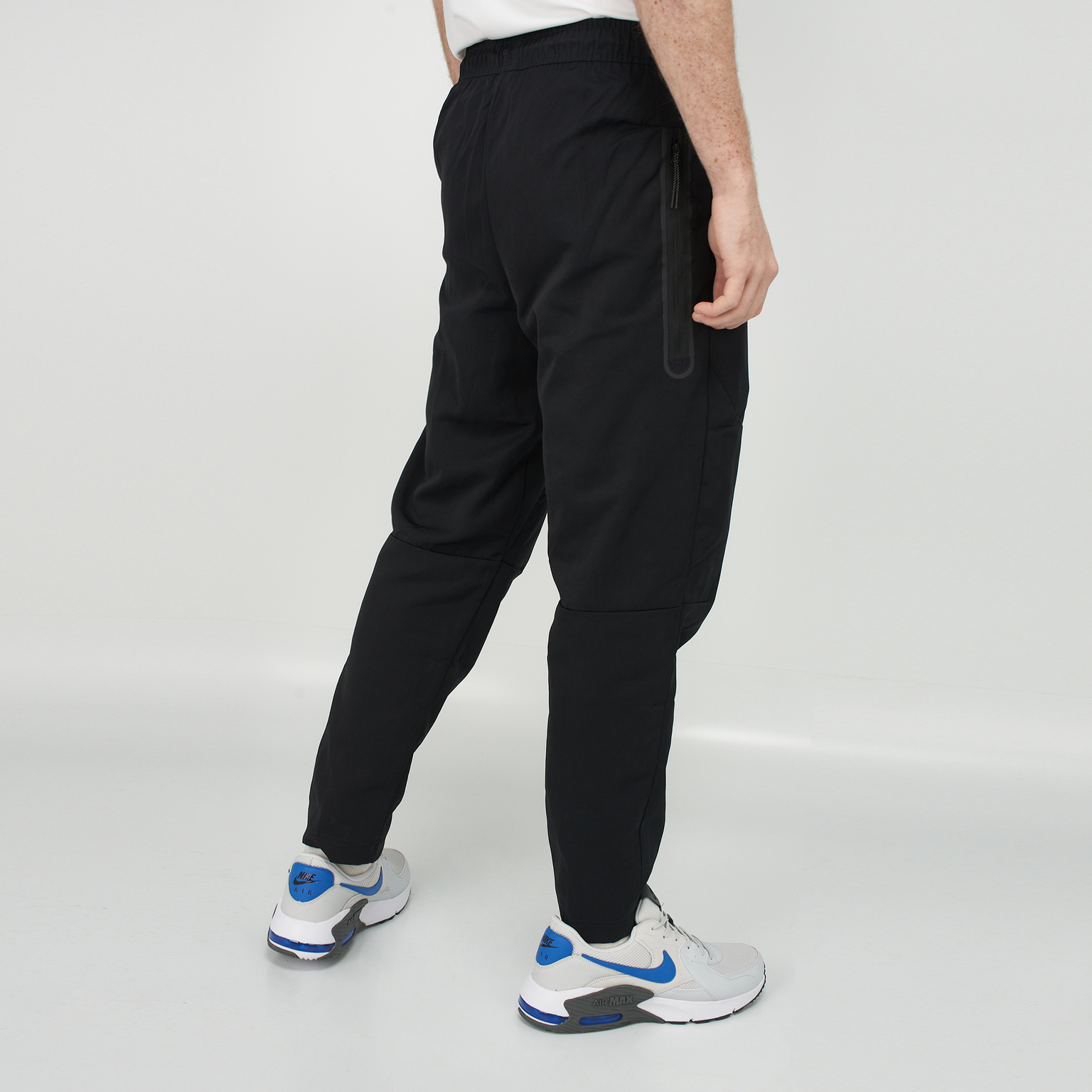 Nike tech fleece essentials jogger outlet