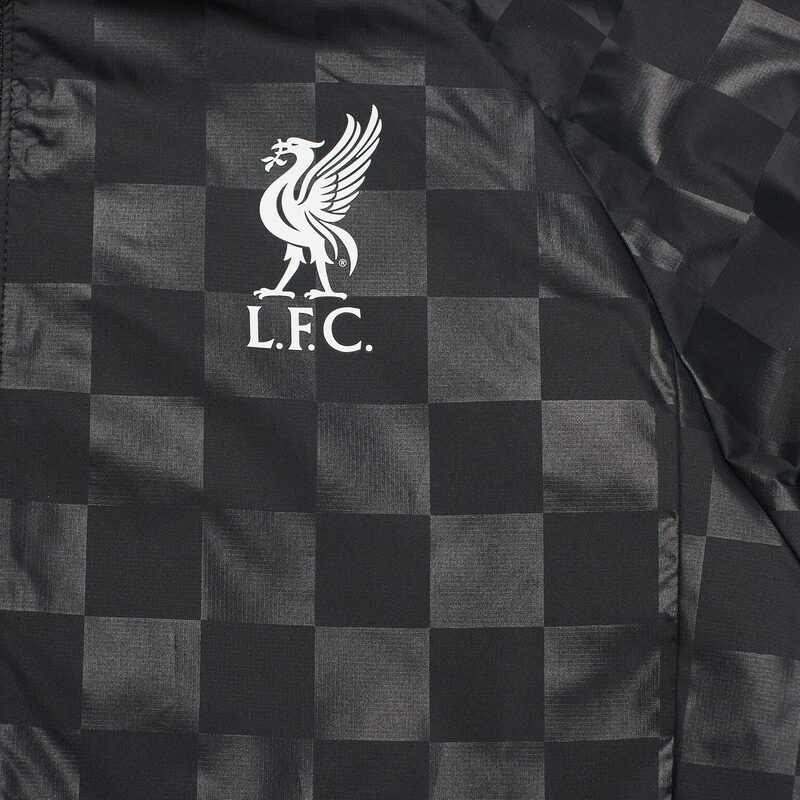 Ветровка Nike Liverpool сезон 2020/21