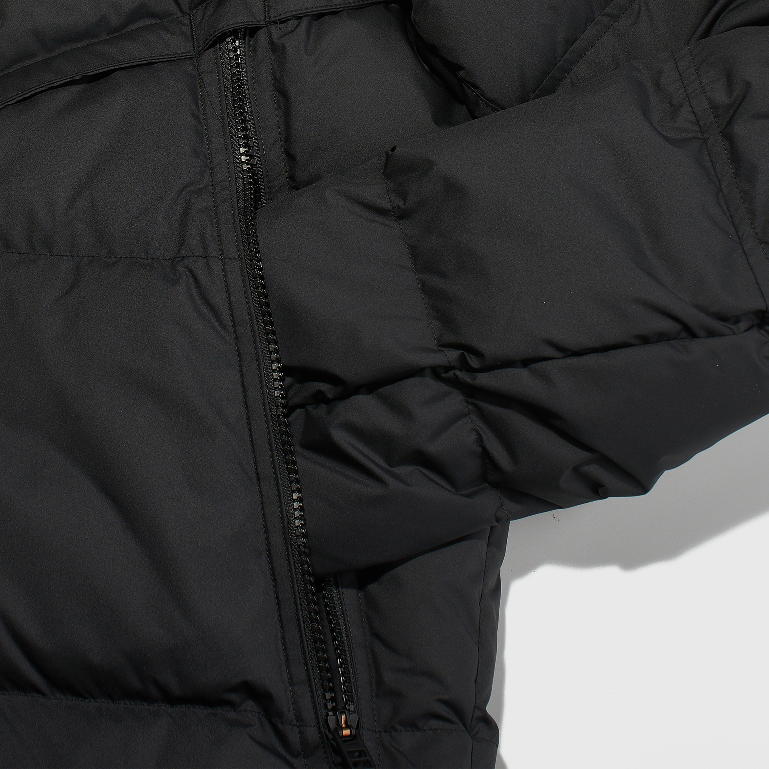 Пуховик Nike Down Fill Windrunner CU4404-010