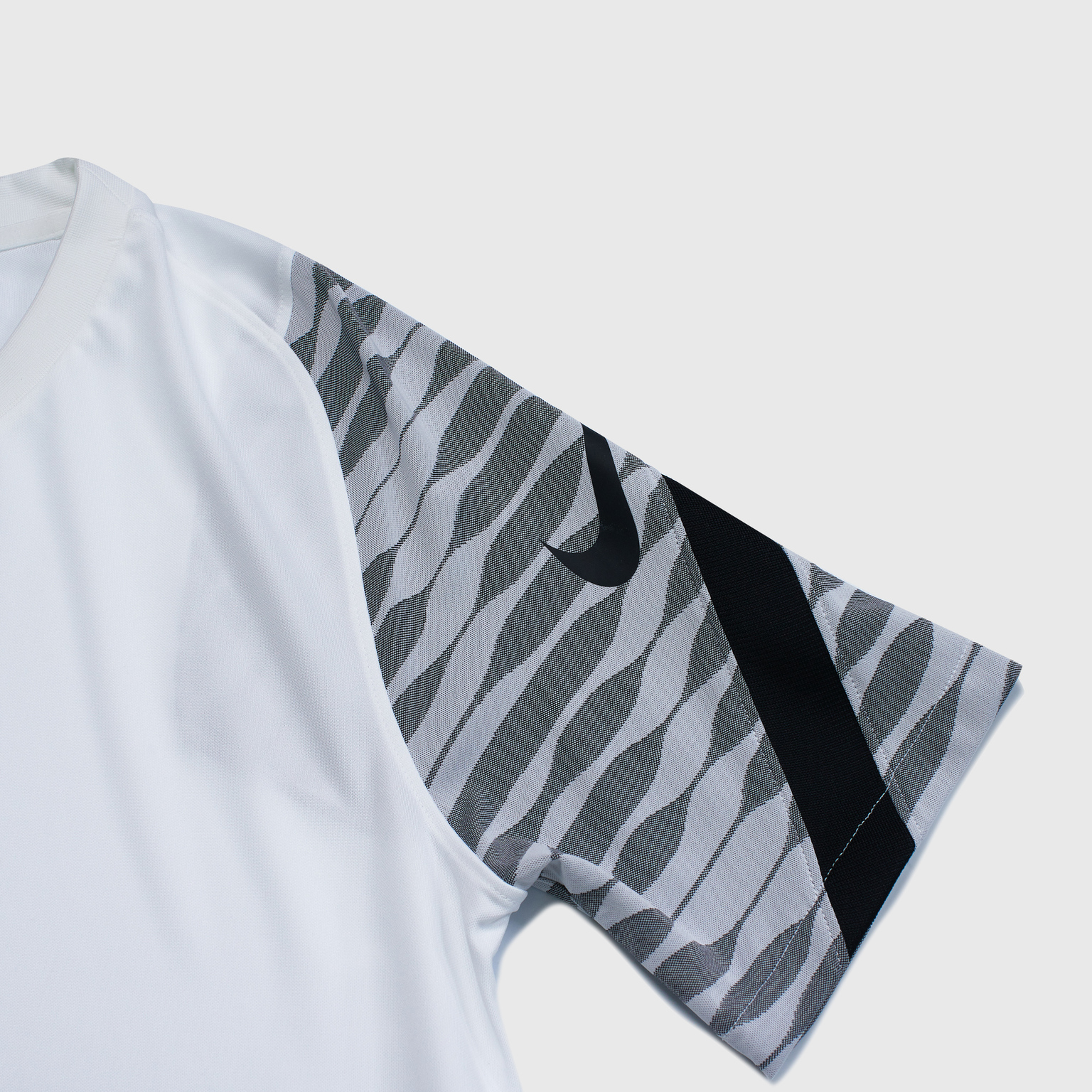 Футболка тренировочная Nike Strike21 Top SS CW5843-100
