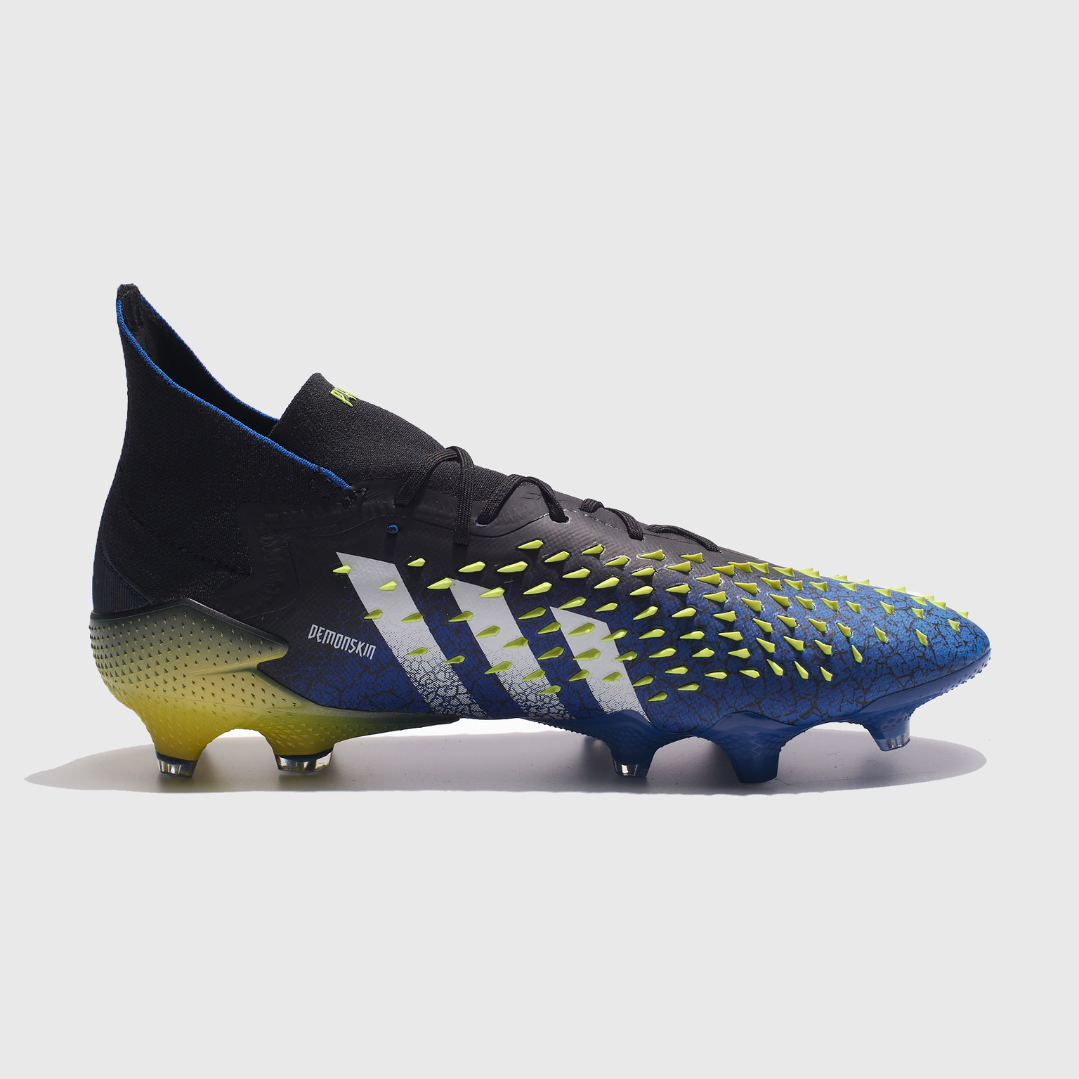 Бутсы Adidas Predator Freak.1 FG FY0743