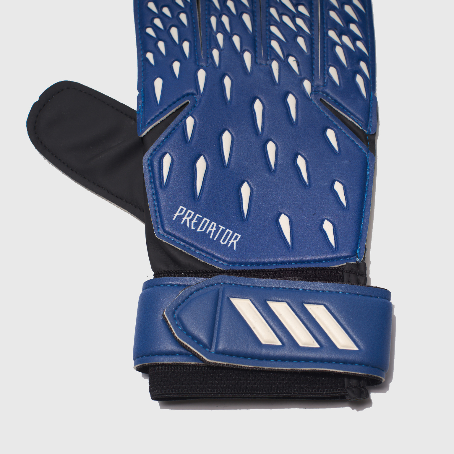 Перчатки вратарские Adidas Predator GL Trn GK3524