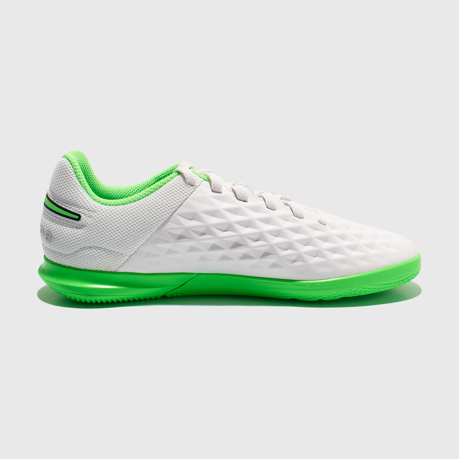 Футзалки детские Nike Legend 8 Club IC AT5882-030