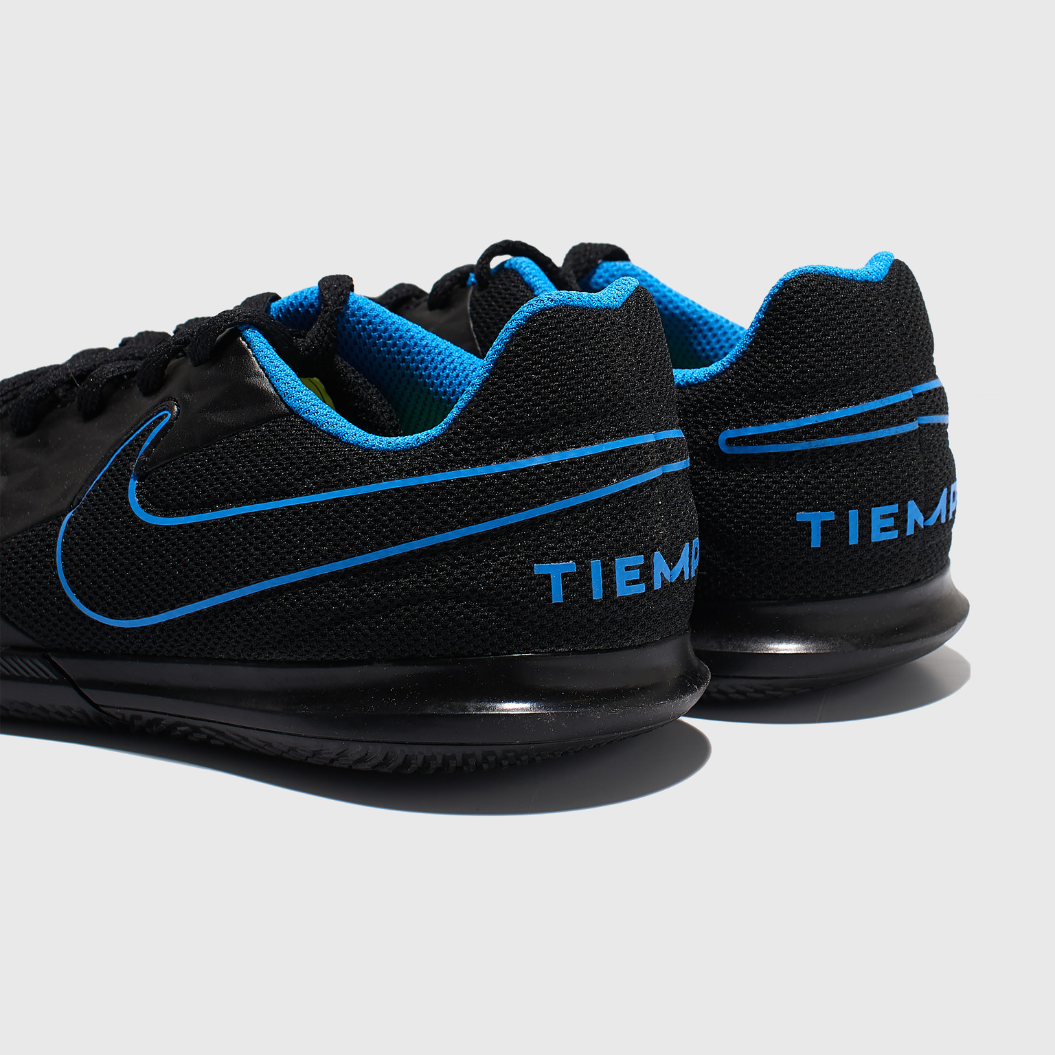 Футзалки детские Nike Tiempo Legend 8 Club IC AT5882-090