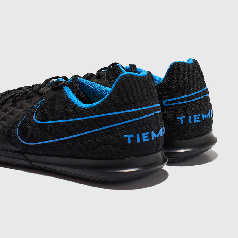 Футзалки Nike Tiempo Legend 8 Club IC AT6110-090