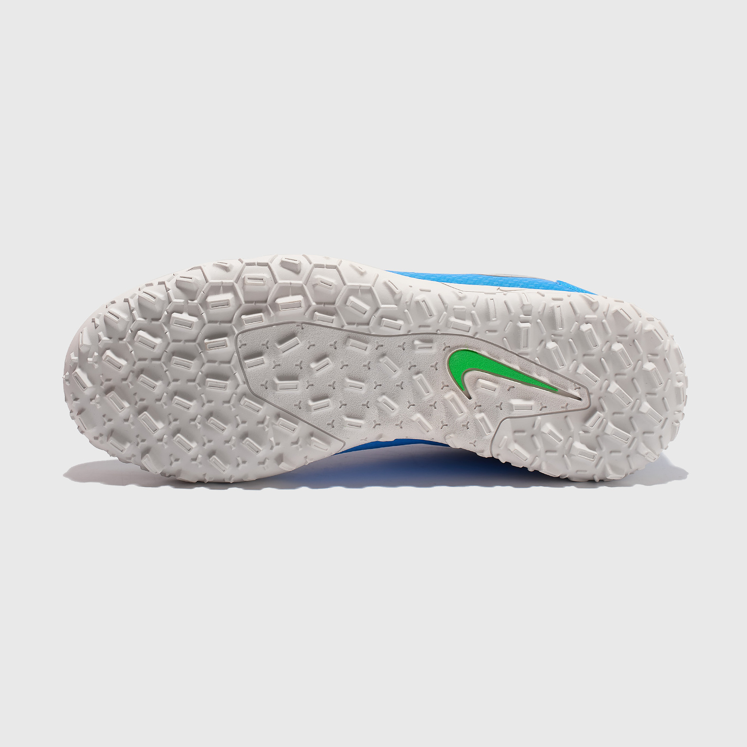 Шиповки детские Nike Phantom GT Club DF TF CW6729-400