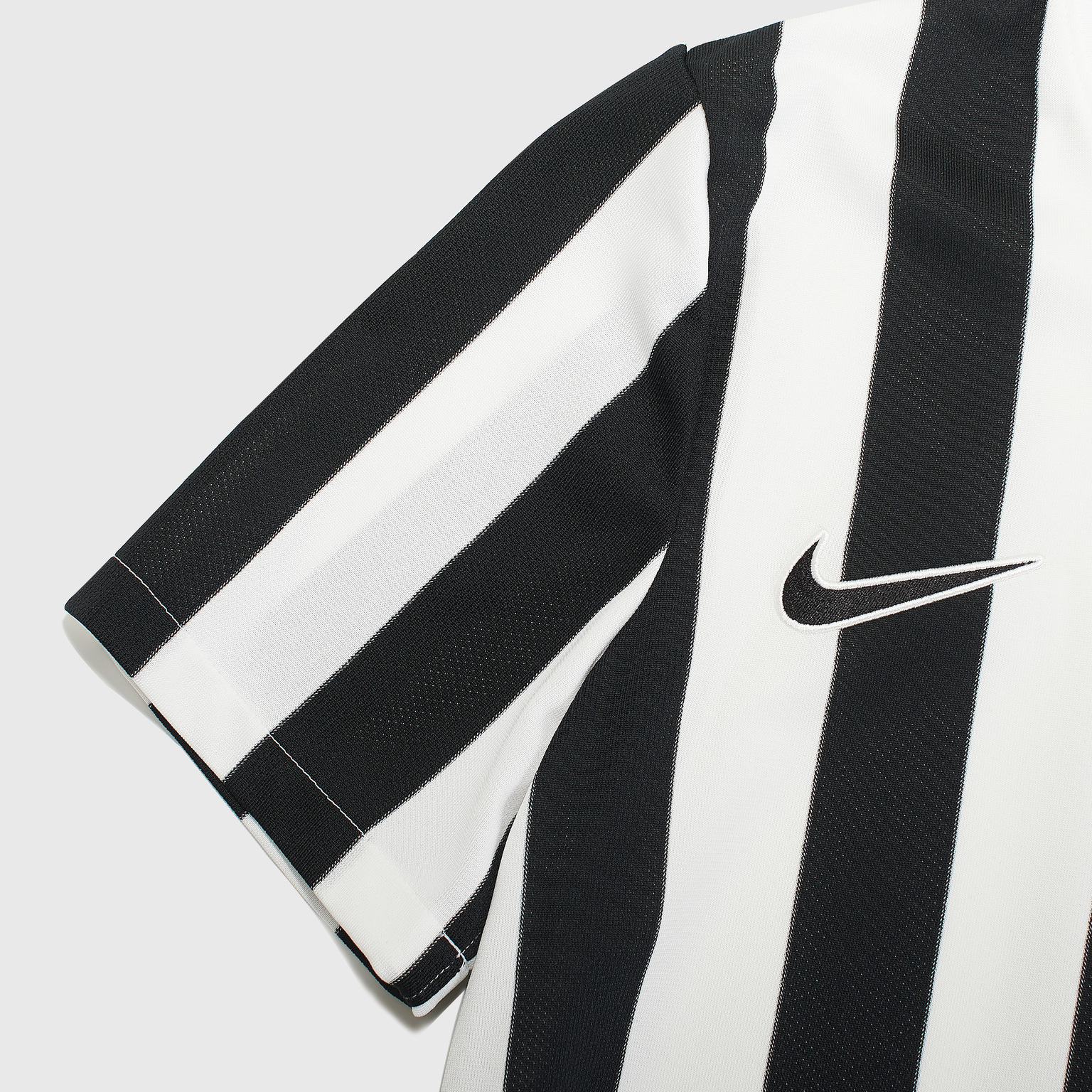Футболка Nike Striped Division IV SS CW3813-100