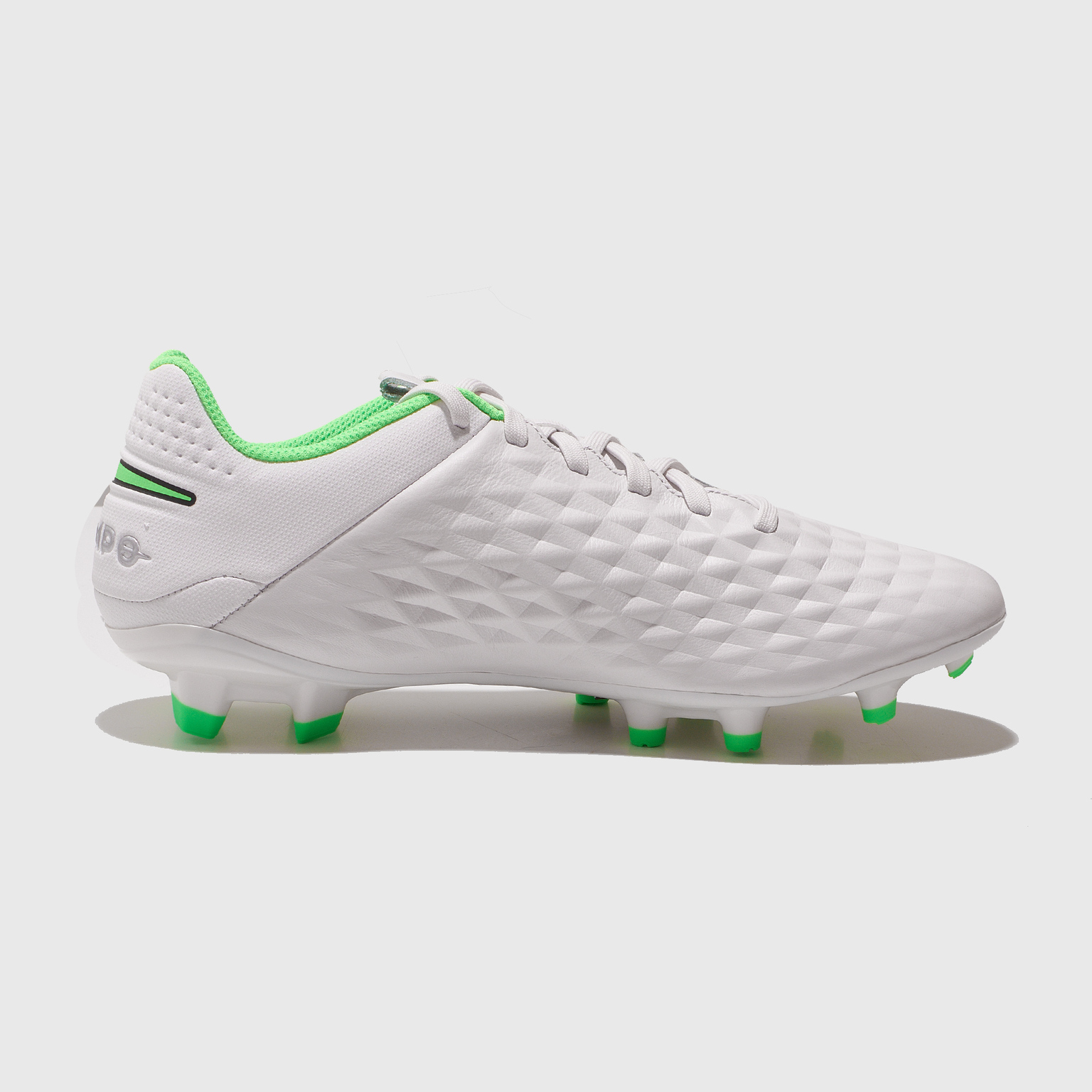 Бутсы Nike Tiempo Legend 8 Academy FG/MG AT5292-030