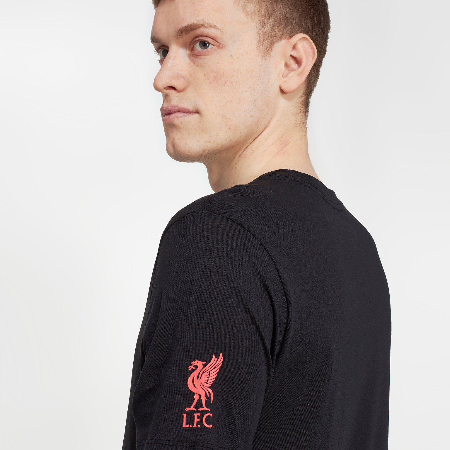 Футболка хлопковая Nike Liverpool Tee Voice DA3993-010