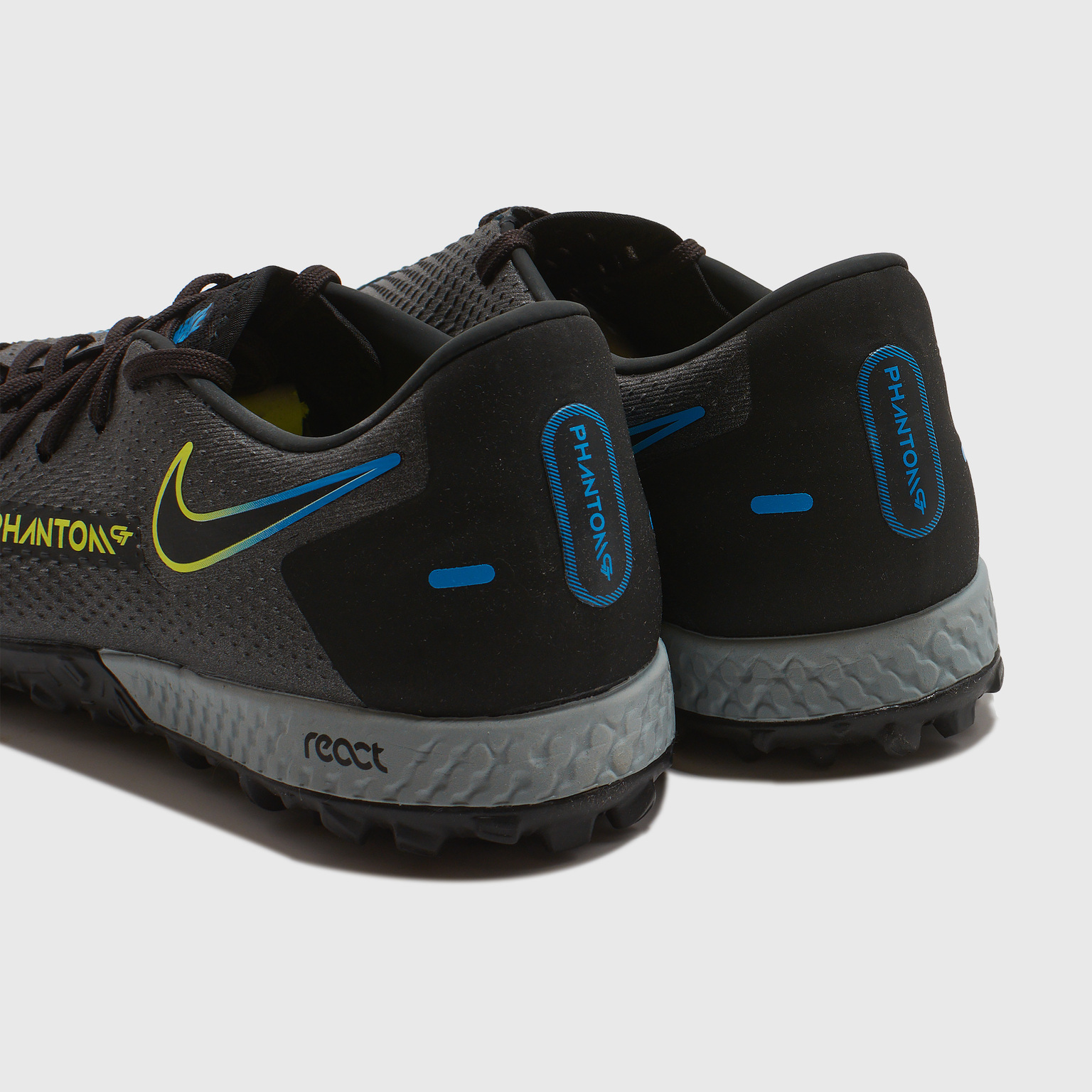 Шиповки Nike React Phantom GT Pro TF CK8468-090