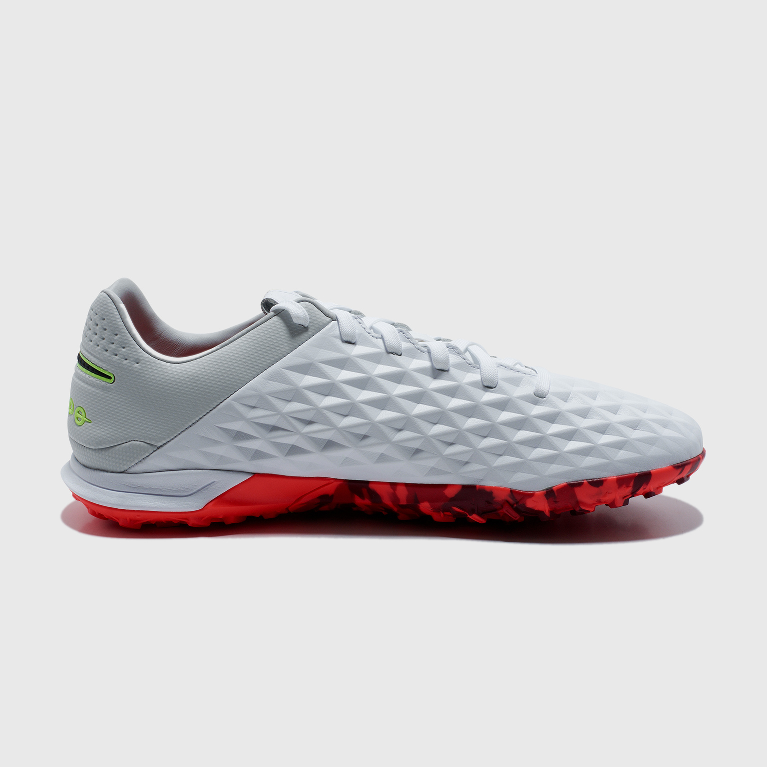 Шиповки Nike Legend 8 Pro TF AT6136-106