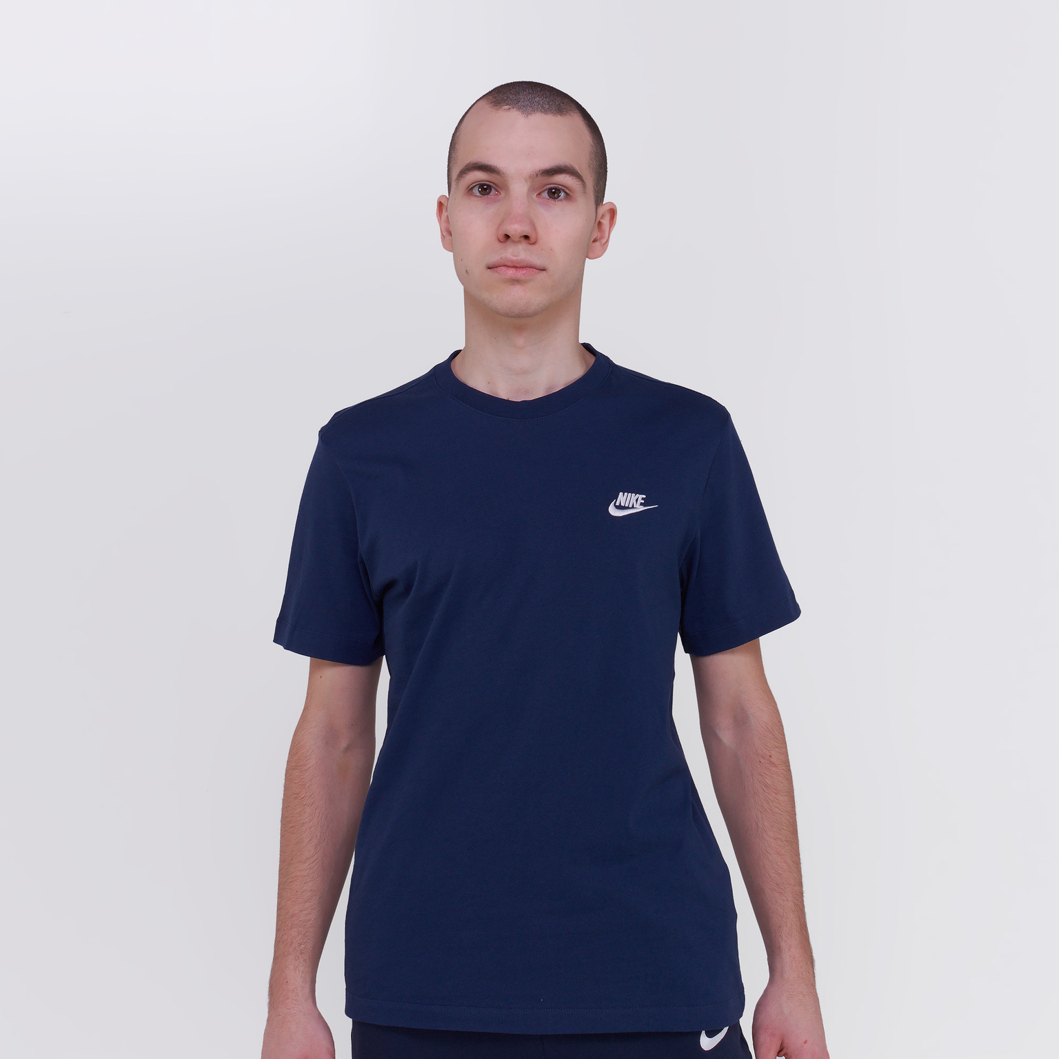 Футболка хлопковая Nike Club Tee AR4997-410