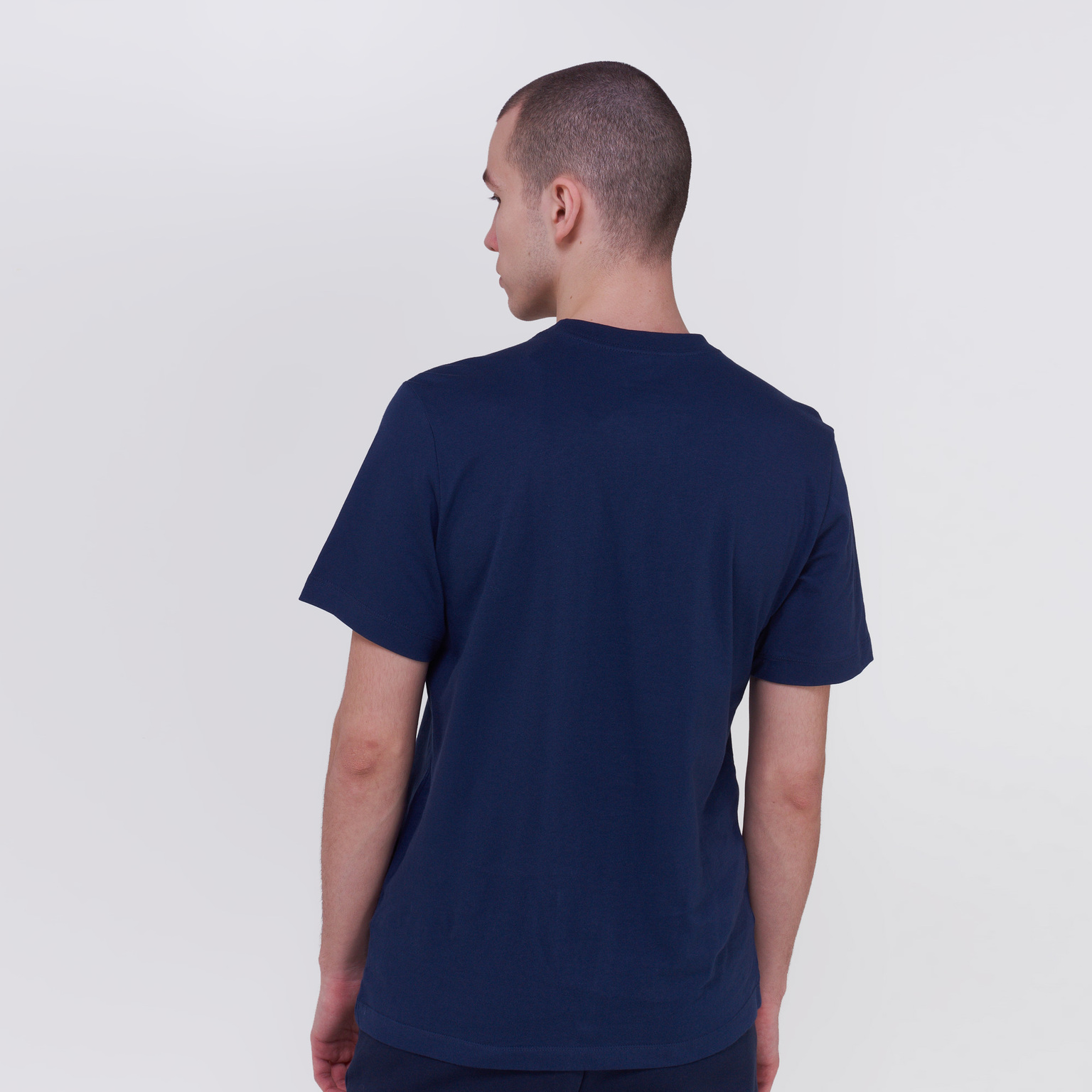 Футболка хлопковая Nike Club Tee AR4997-410