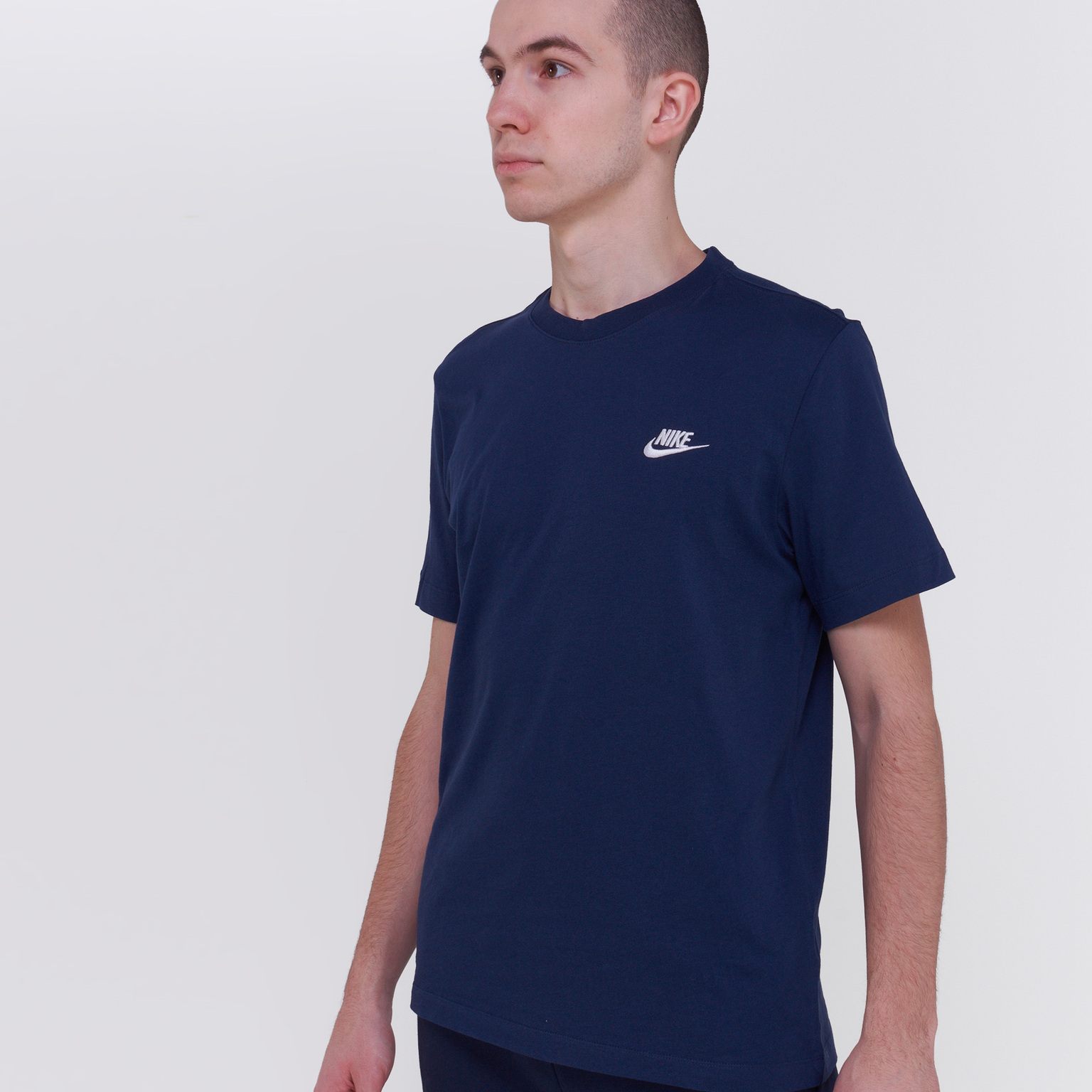 Футболка хлопковая Nike Club Tee AR4997-410