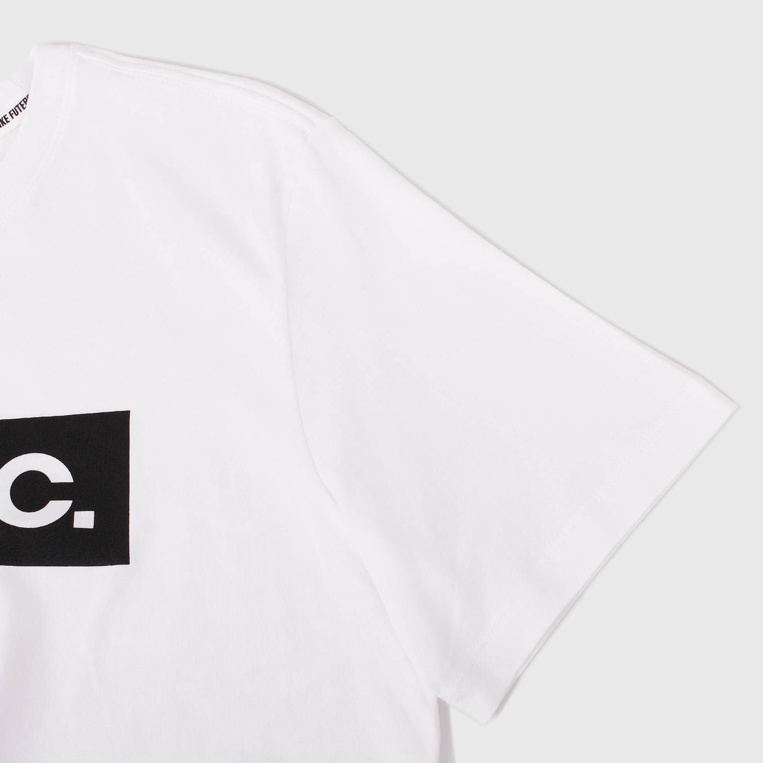 Футболка хлопковая Nike F.C.Tee Essentials CT8429-100