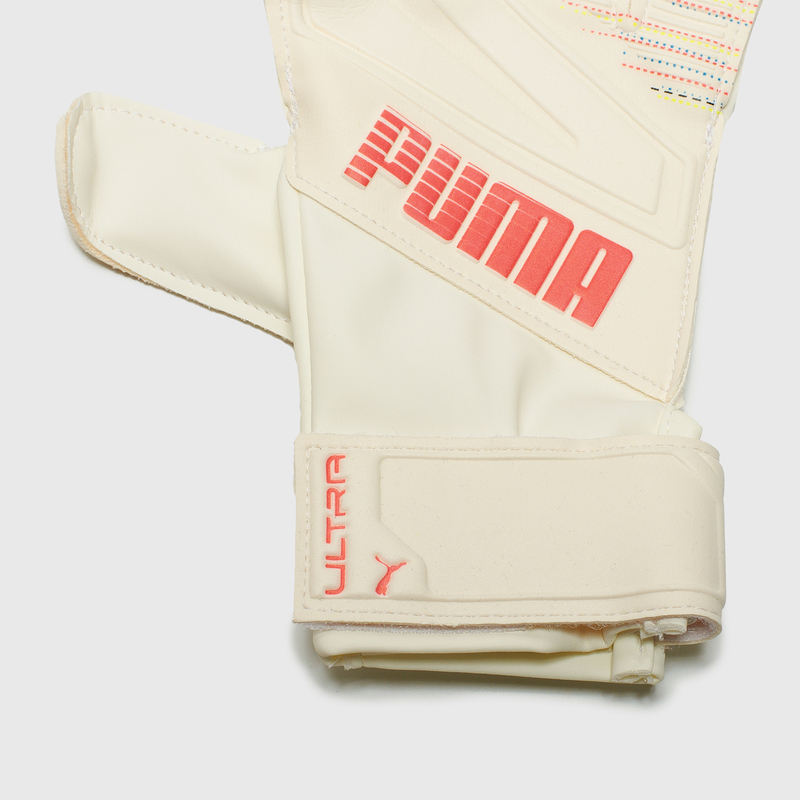 Вратарские перчатки Puma Ultra Grip 4 RC 04170009