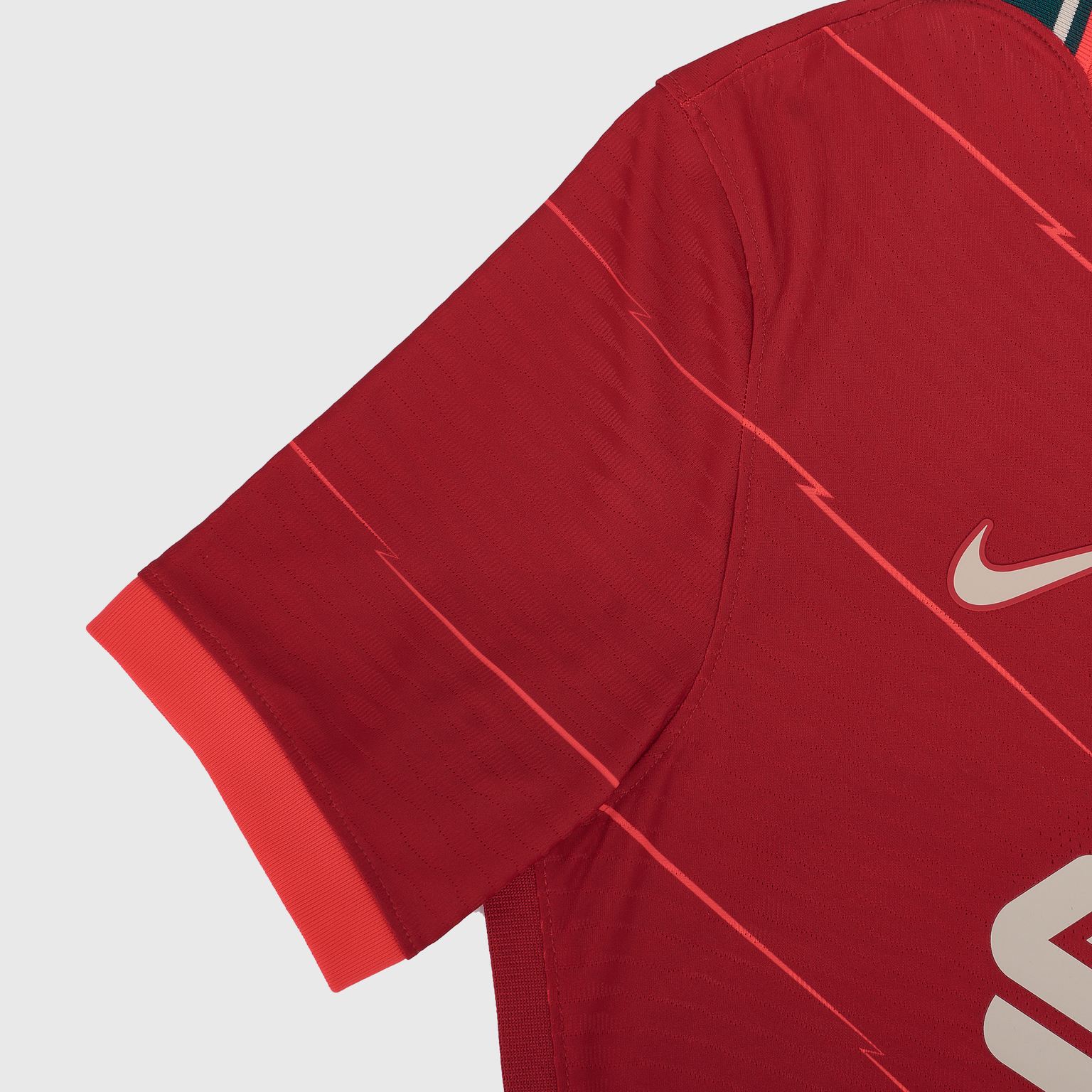 Оригинальная домашняя футболка Nike Liverpool сезон 2021/22