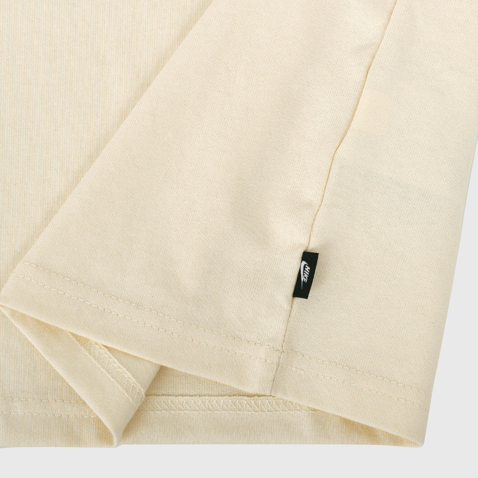 Футболка хлопковая Nike Tee Essential Pocket DB3249-113