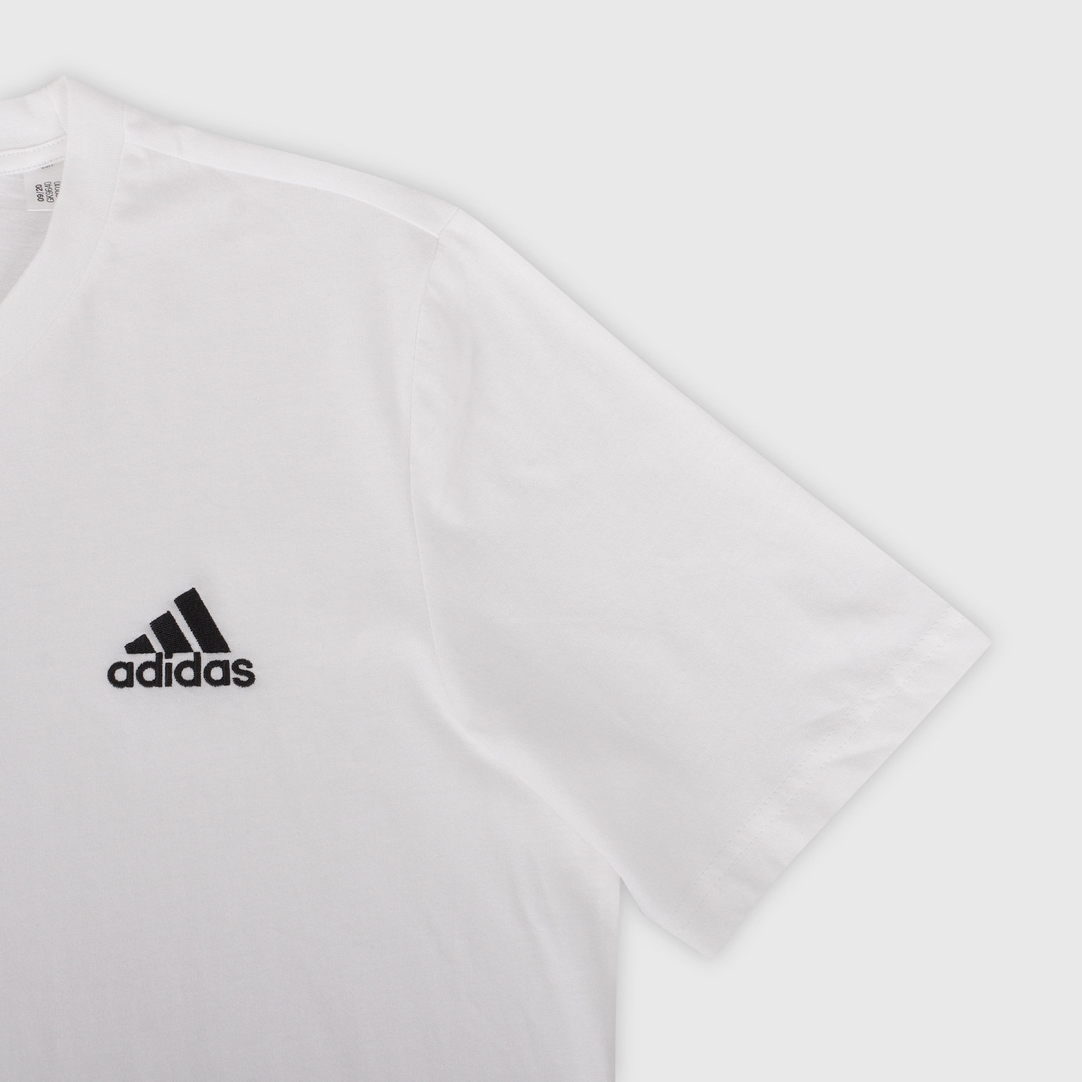 Футболка Adidas Essentials Embroidered GK9640