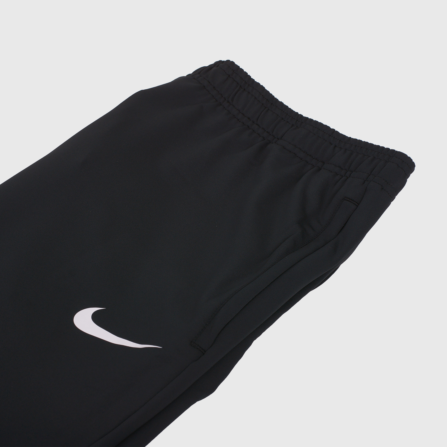 Брюки Nike F.C. Essential Pant CD0576-010