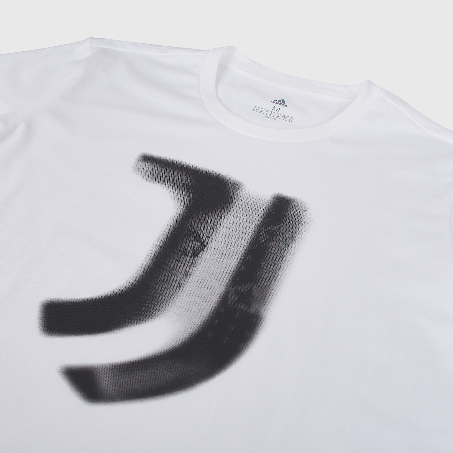 Футболка хлопковая Adidas Juventus Tee GR2907