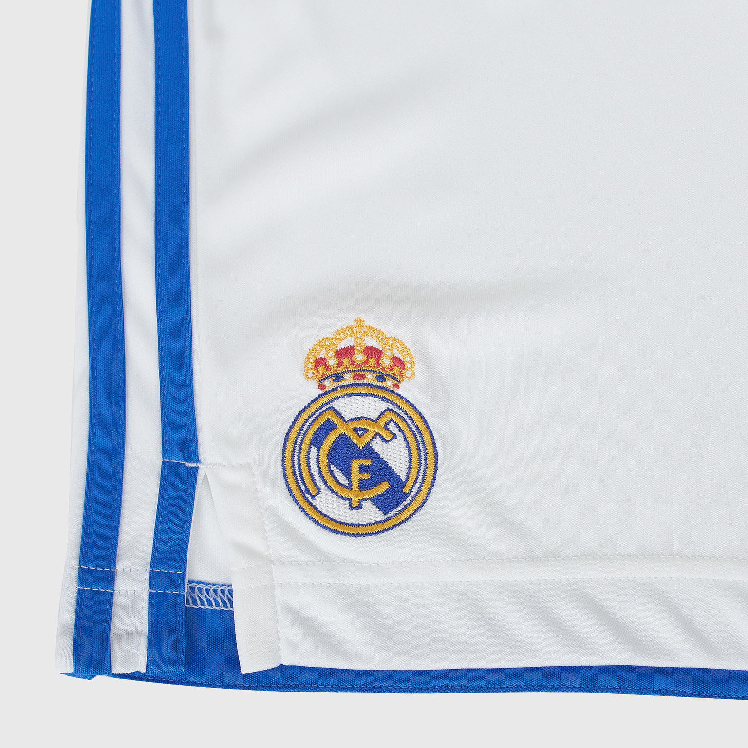Шорты домашние подростковые Adidas Real Madrid сезон 2021/22