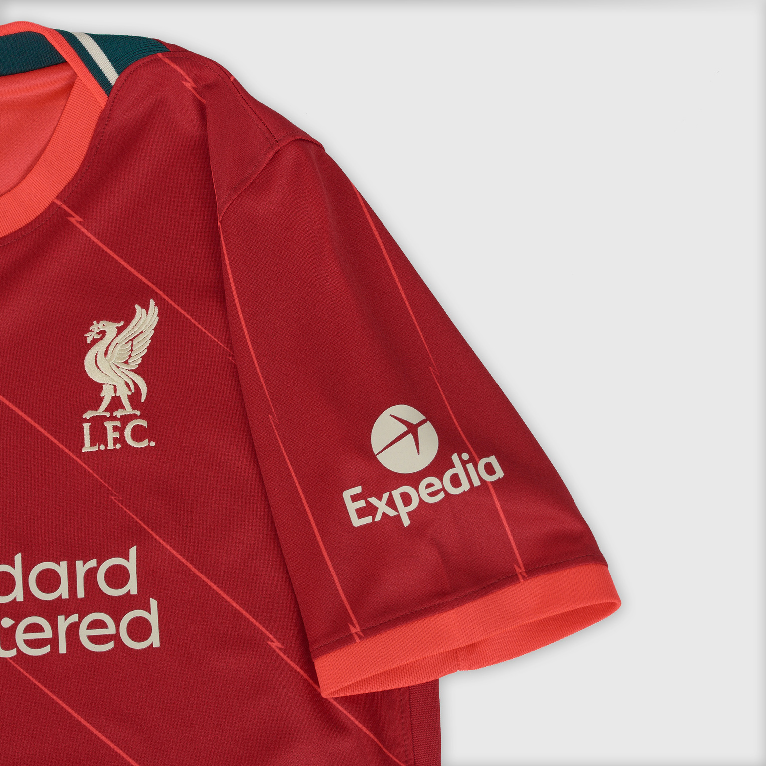 Футболка домашняя подростковая Nike Liverpool сезон 2021/22