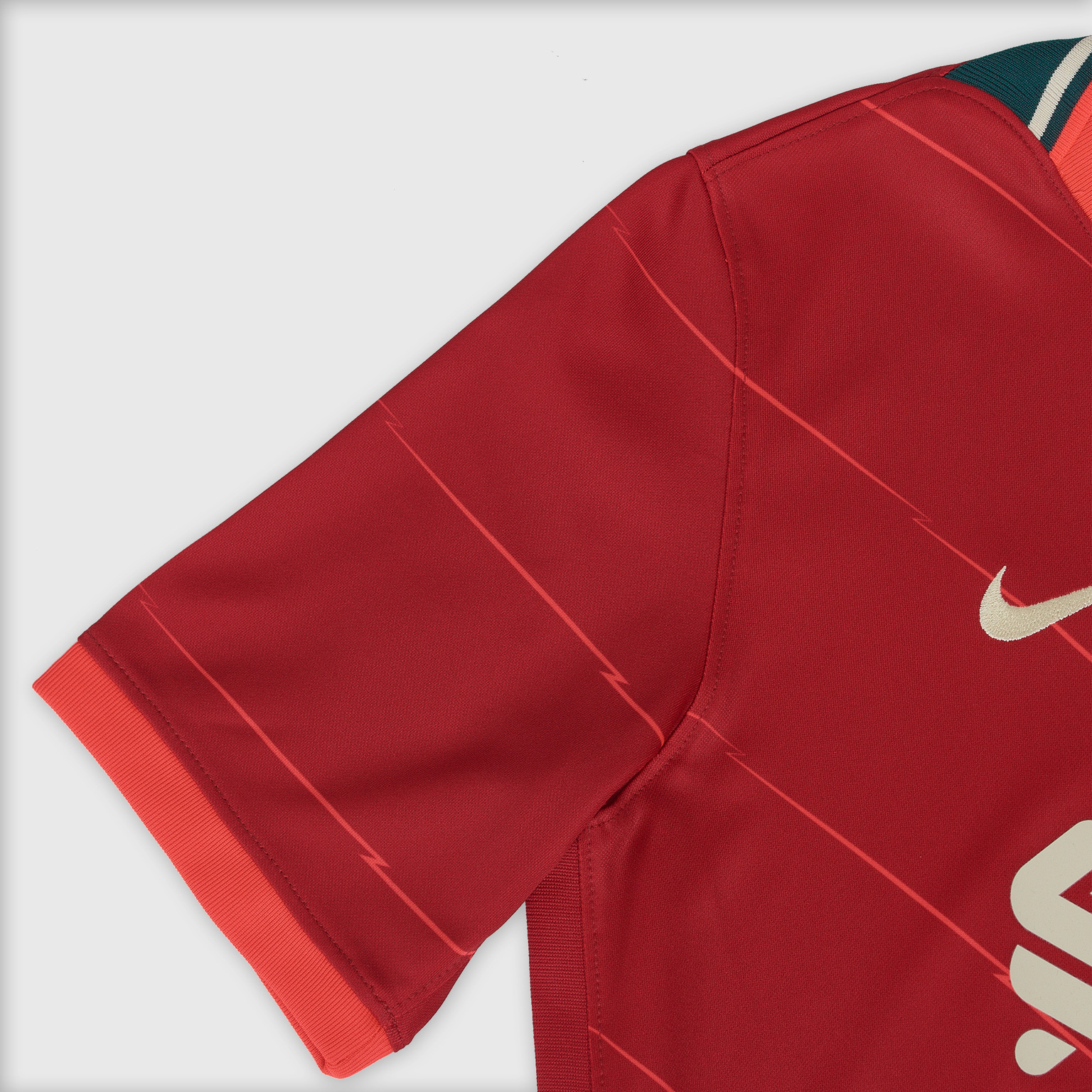 Футболка домашняя подростковая Nike Liverpool сезон 2021/22