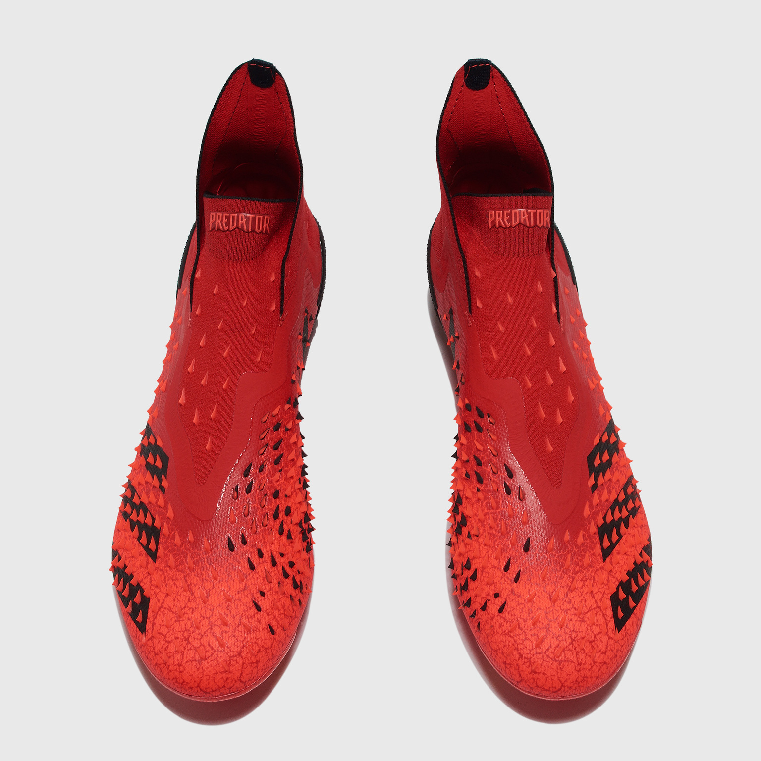 Бутсы Adidas Predator Freak + FG FY6238