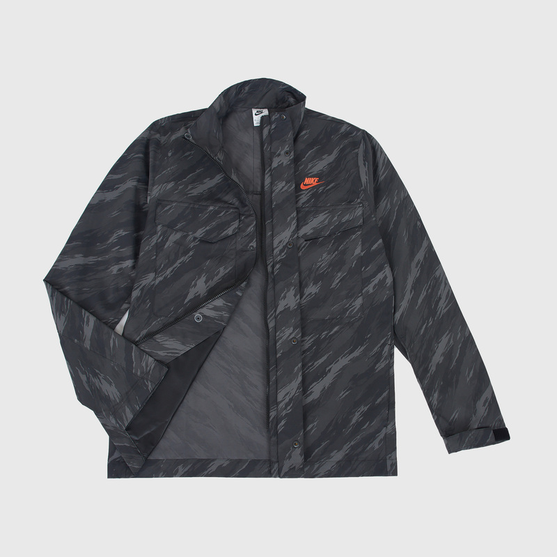 Куртка Nike Sportswear Essentials DD4662-010