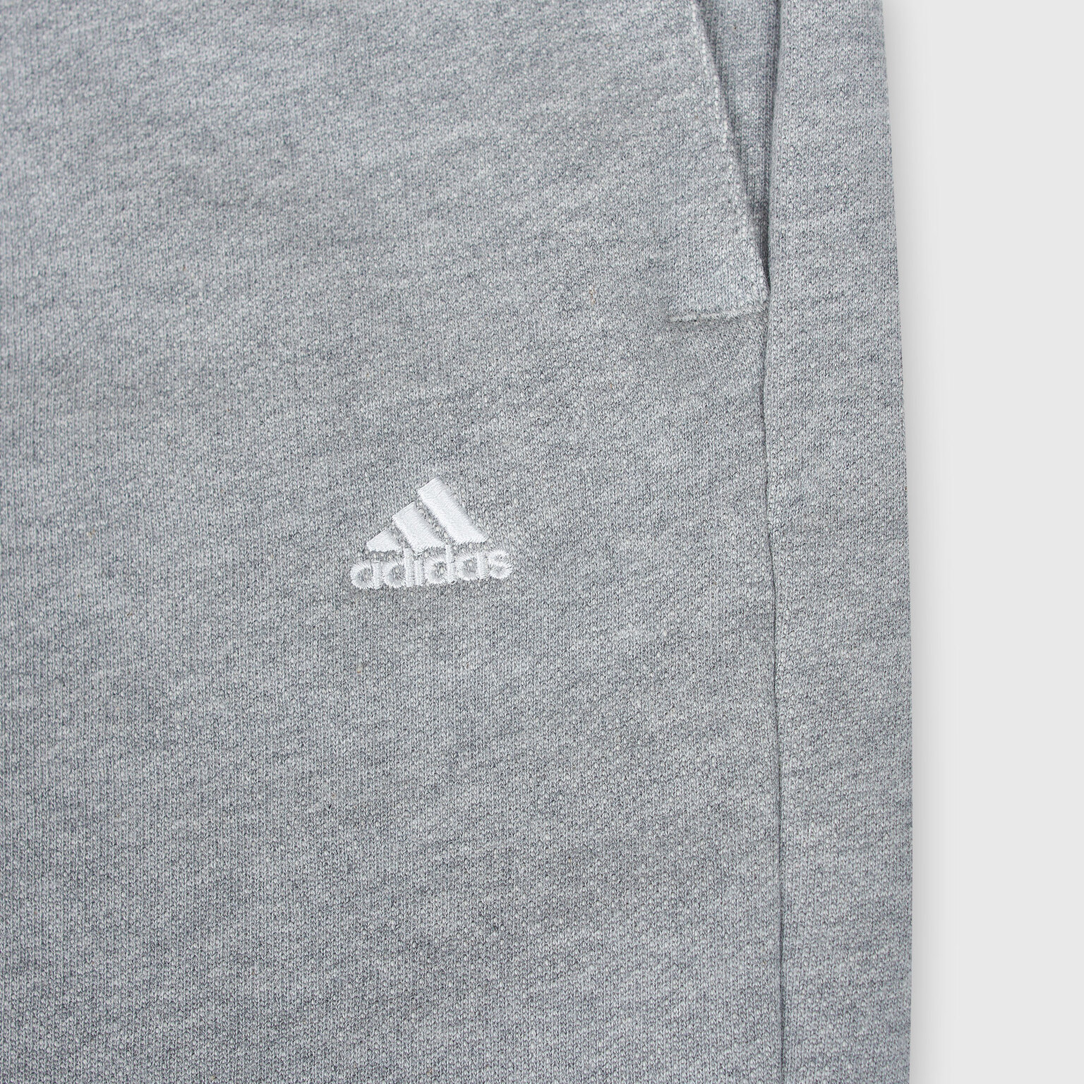 Шорты хлопковые Adidas Comfy and Chill H45396