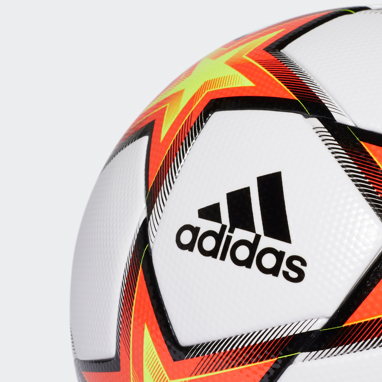 Футбольный мяч Adidas League GT7788