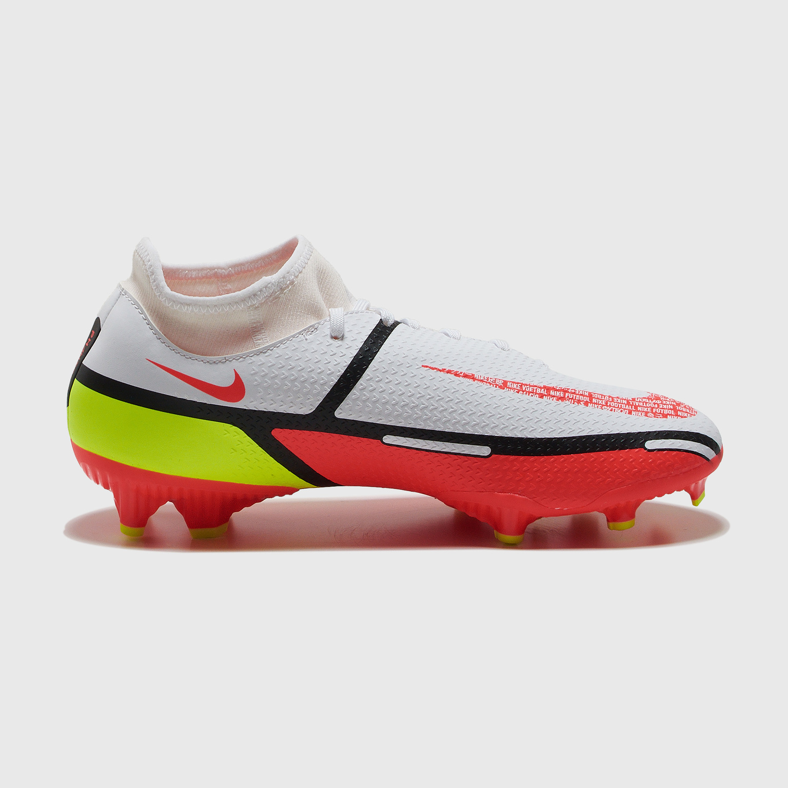 Бутсы Nike Phantom GT2 Academy DF FG/MG DC0797-167