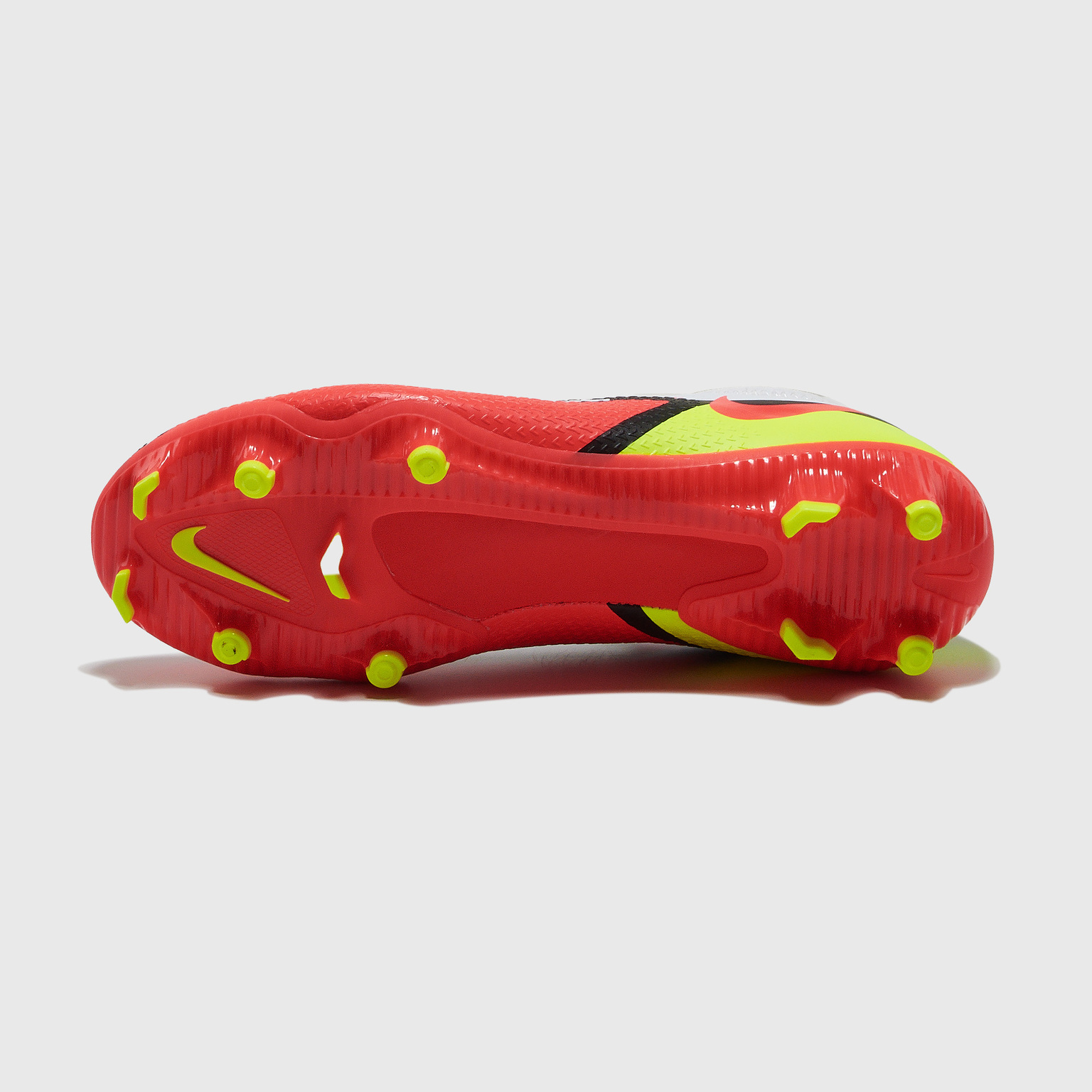 Бутсы Nike Phantom GT2 Academy DF FG/MG DC0797-167