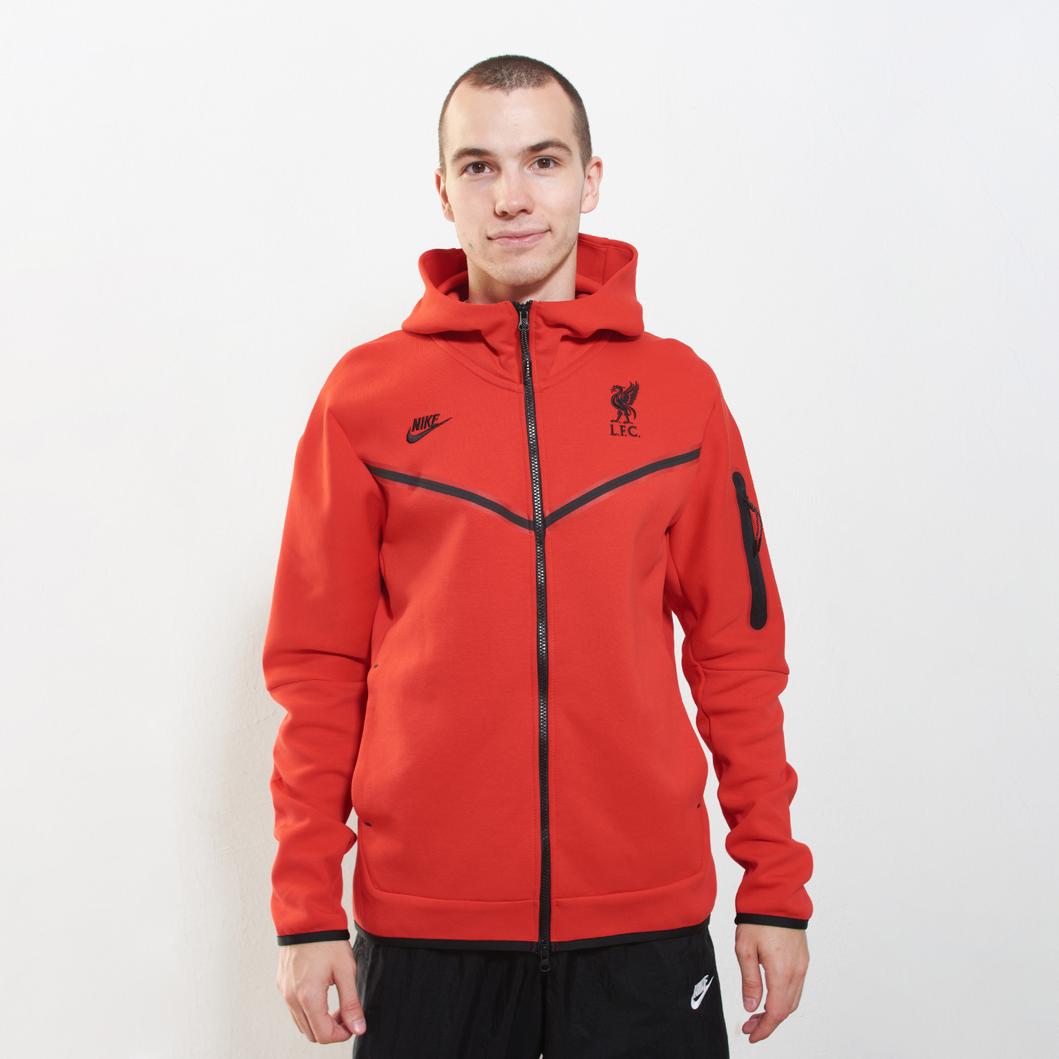 Толстовка Nike Liverpool Tech Fleece DD9716-612