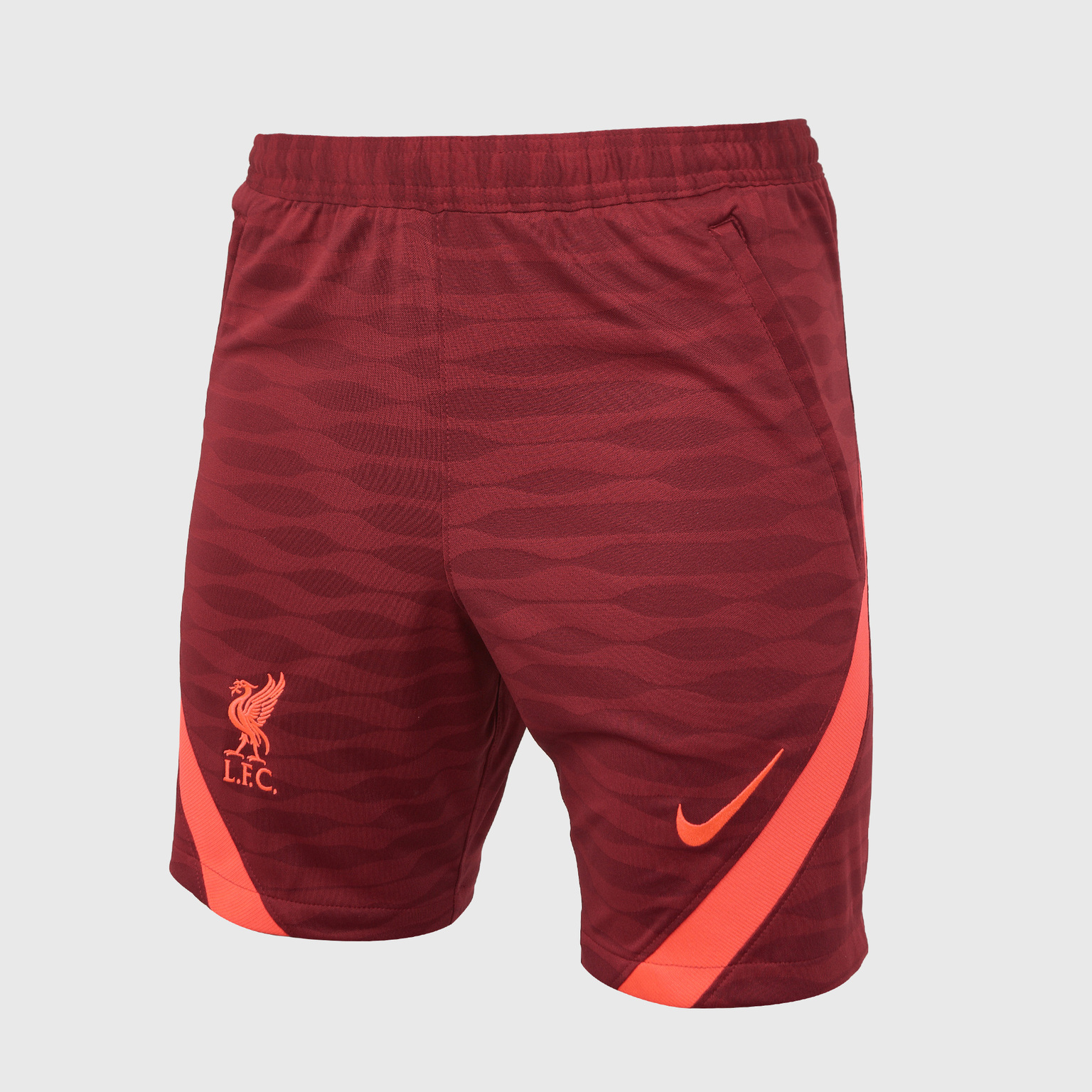 Шорты тренировочные Nike Liverpool Strike сезон 2021/22