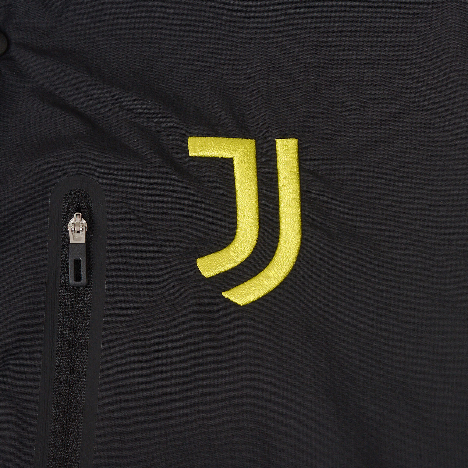 Куртка Adidas Juventus Travel Coach GR2909