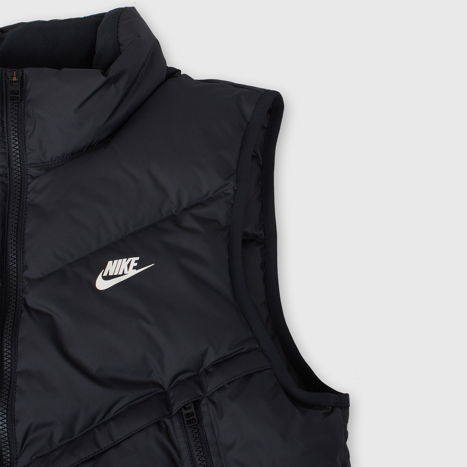 Жилет Nike Windrunner DD6817-010