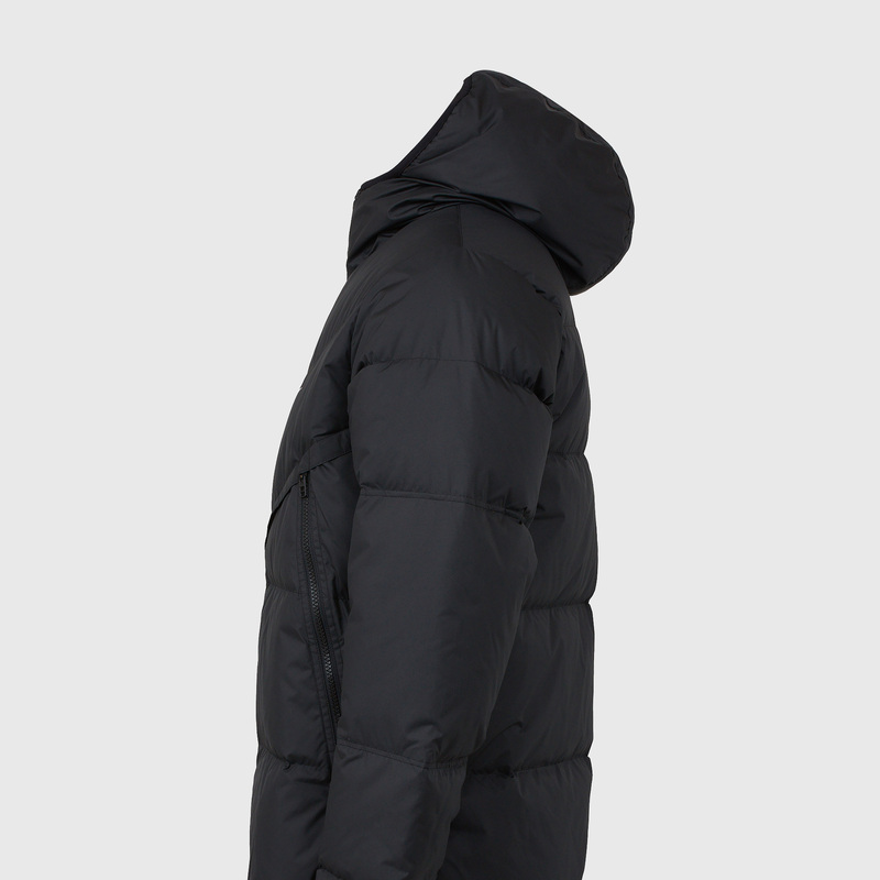 Пуховик Nike Storm-Fit Windrunner DD6795-010