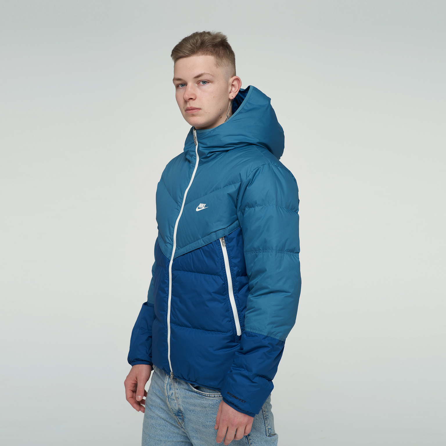 Пуховик Nike Storm-Fit Windrunner DD6795-415
