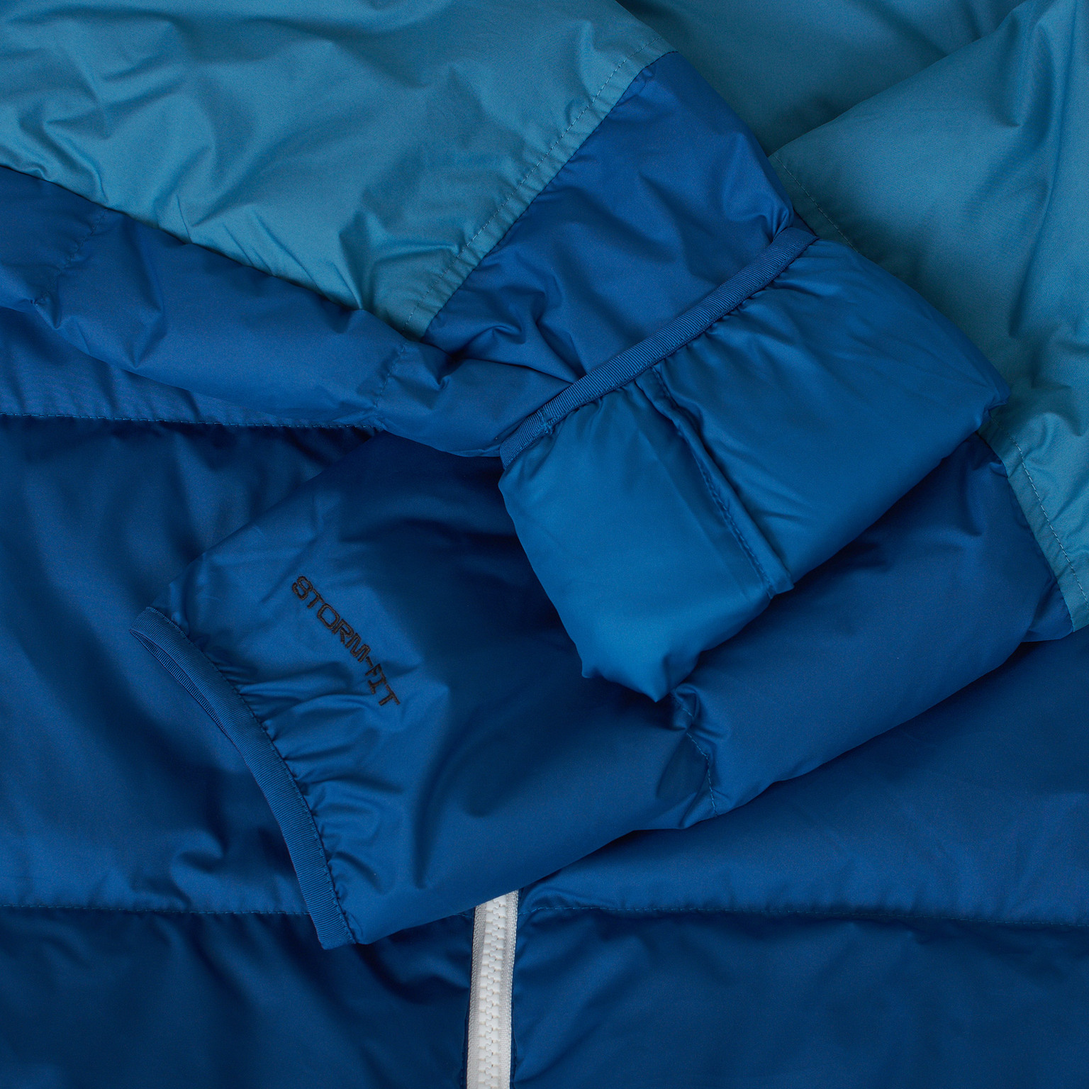 Пуховик Nike Storm-Fit Windrunner DD6795-415