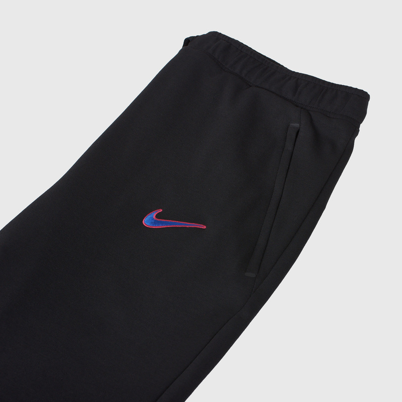 Брюки Nike Barcelona Travel Fleece DB7873-014